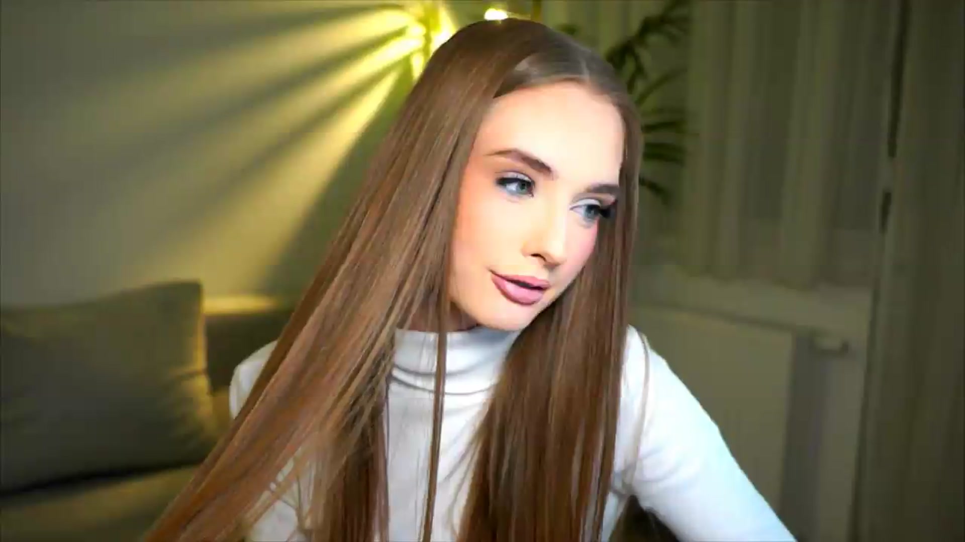 Gallery image thumbnail from petitegonwild's myfreecams stream on, 05/17/2026, 22:29 image 7 of 20