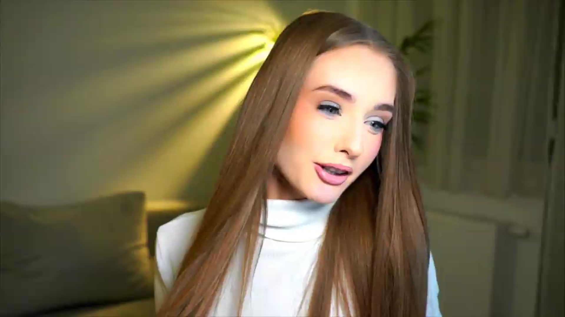 Gallery image thumbnail from petitegonwild's myfreecams stream on, 05/17/2026, 22:29 image 15 of 20