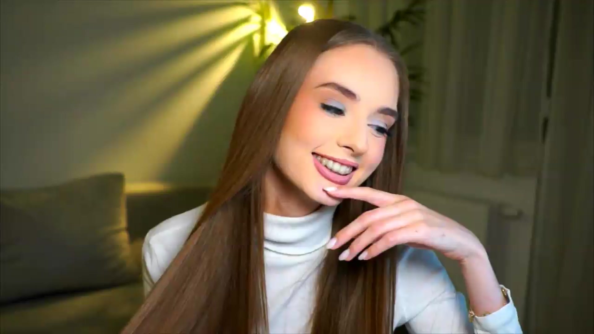 Gallery image thumbnail from petitegonwild's myfreecams stream on, 05/17/2026, 22:29 image 11 of 20