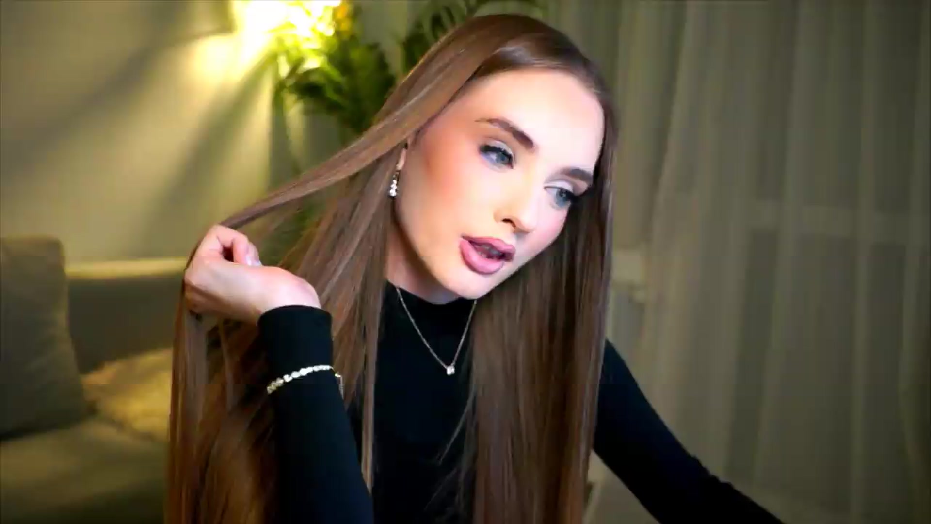 Gallery image thumbnail from petitegonwild's myfreecams stream on, 05/22/2026, 20:42 image 9 of 20