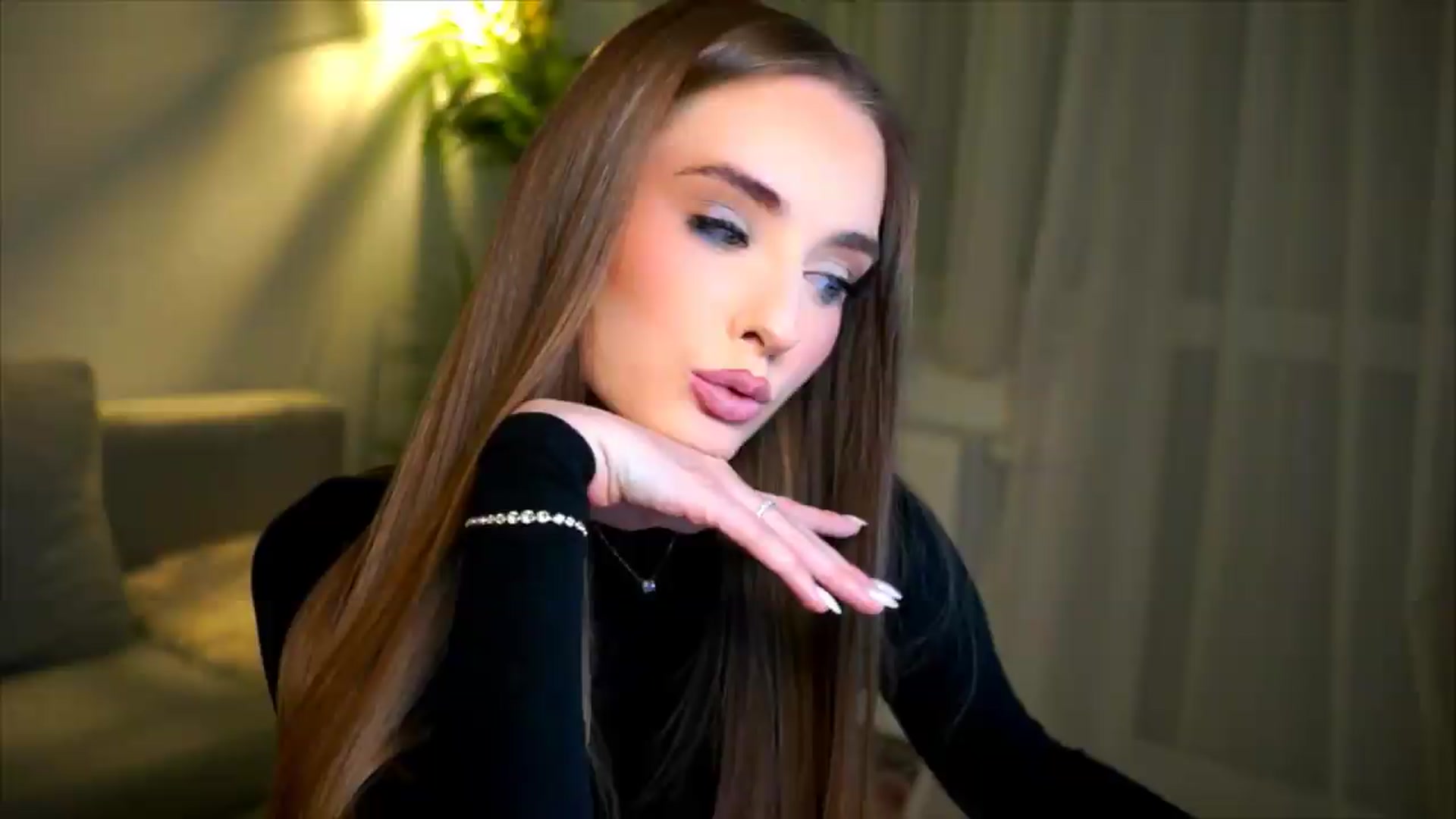 Gallery image thumbnail from petitegonwild's myfreecams stream on, 05/22/2026, 20:42 image 3 of 20