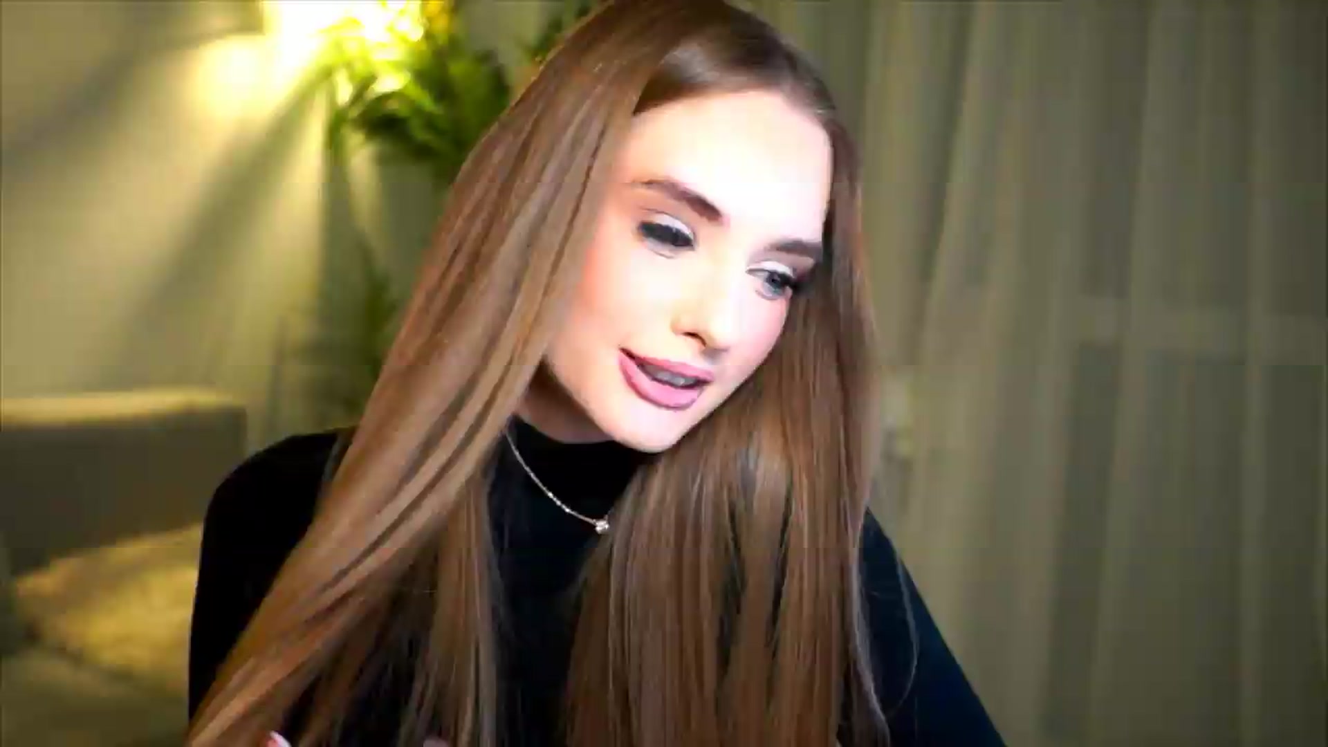 Gallery image thumbnail from petitegonwild's myfreecams stream on, 05/22/2026, 21:13 image 18 of 20