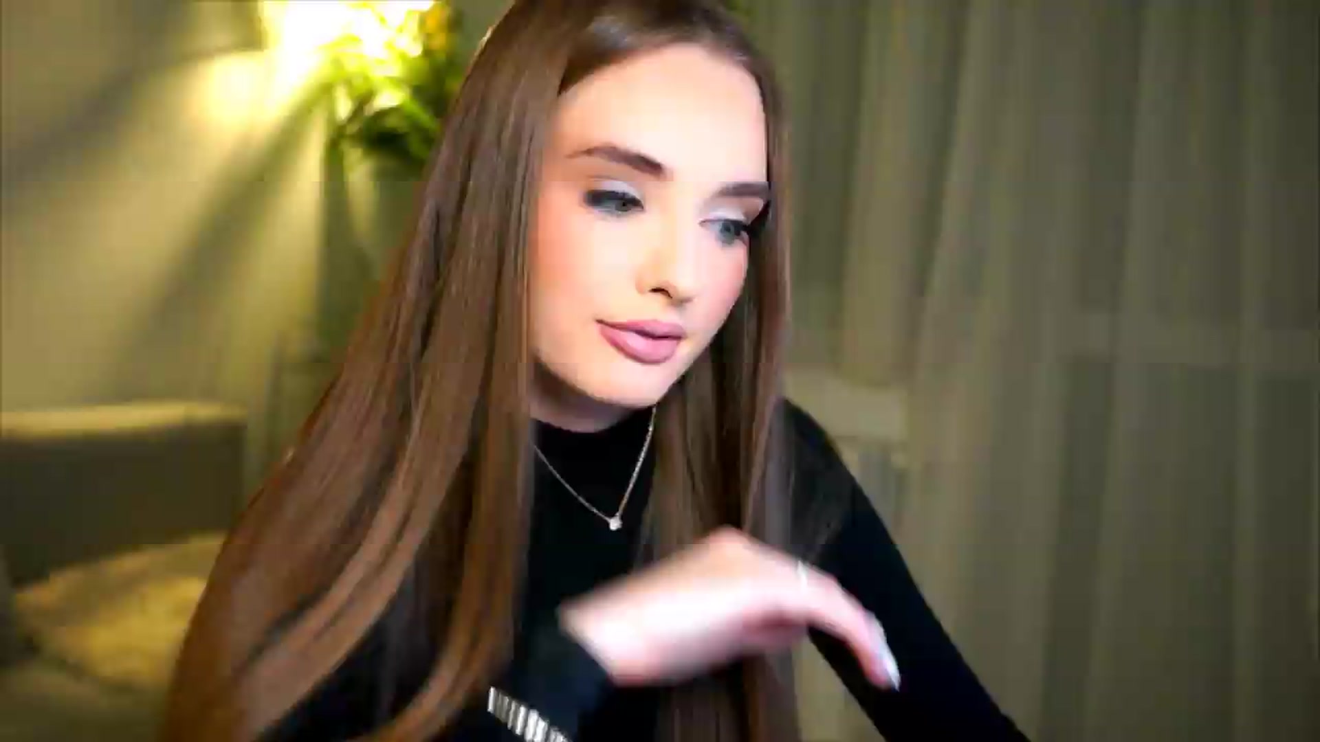 Gallery image thumbnail from petitegonwild's myfreecams stream on, 05/22/2026, 21:13 image 14 of 20