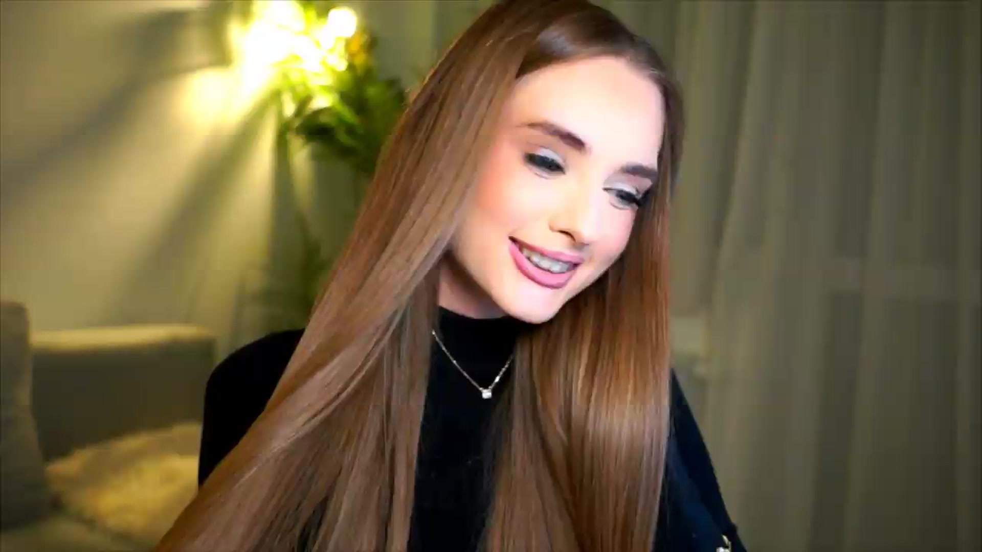 Gallery image thumbnail from petitegonwild's myfreecams stream on, 05/22/2026, 21:13 image 11 of 20