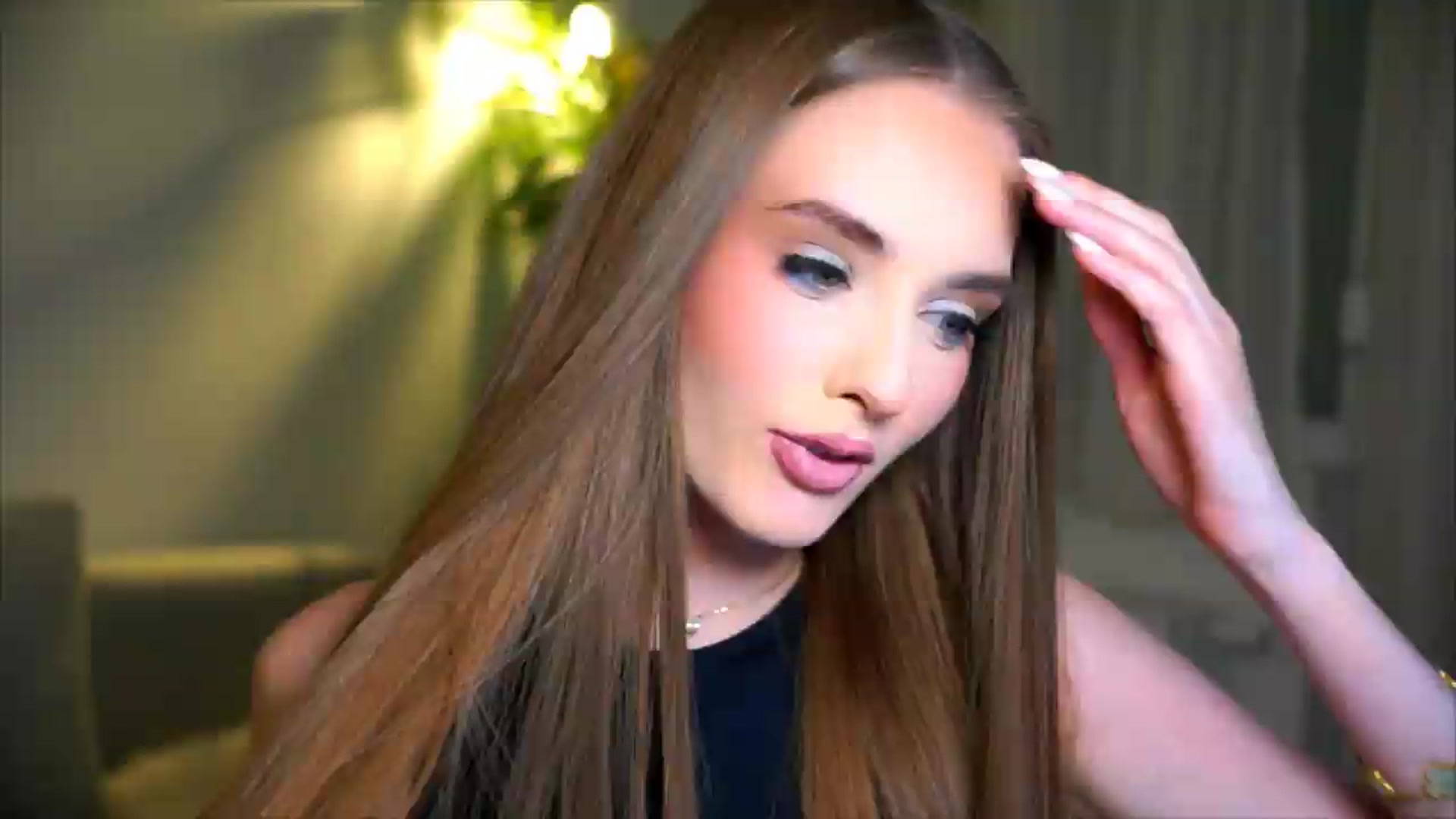Gallery image thumbnail from petitegonwild's myfreecams stream on, 05/25/2026, 22:09 image 7 of 20