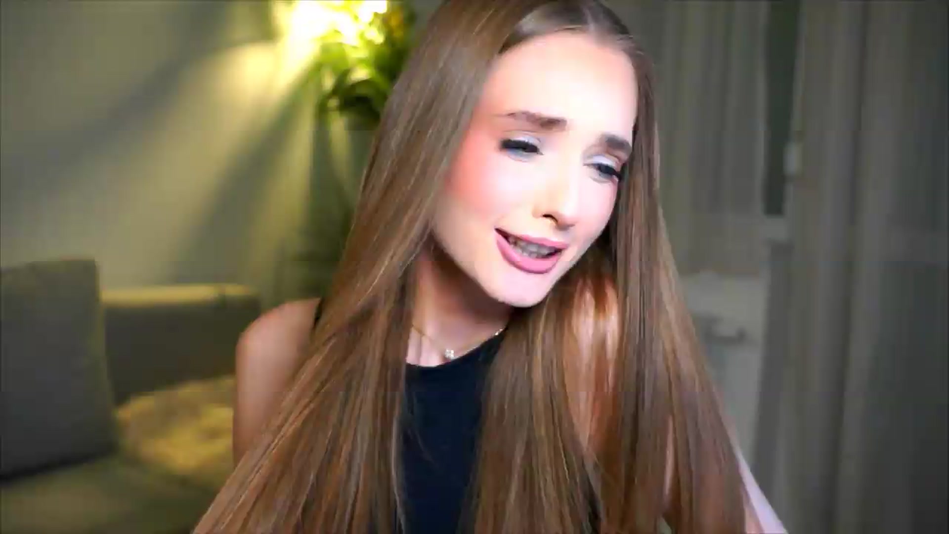 Gallery image thumbnail from petitegonwild's myfreecams stream on, 05/25/2026, 22:09 image 2 of 20
