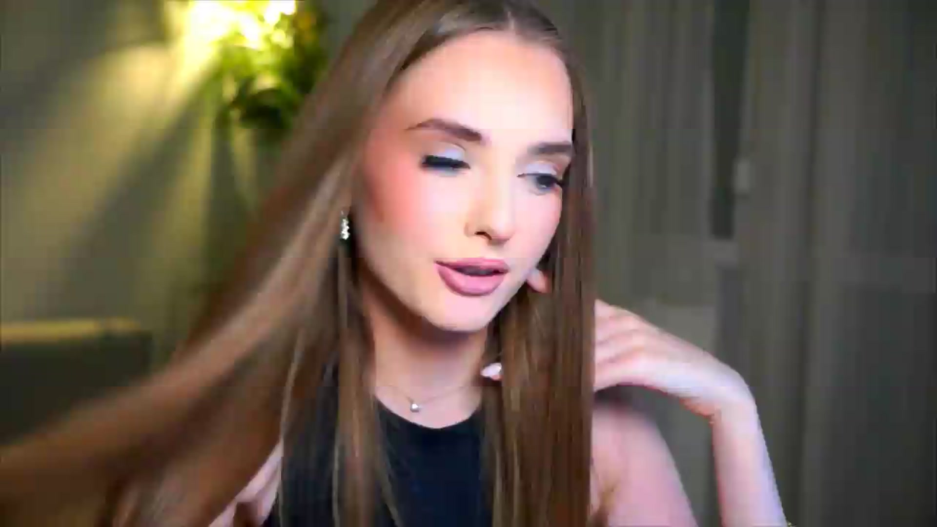Gallery image thumbnail from petitegonwild's myfreecams stream on, 05/25/2026, 22:09 image 4 of 20