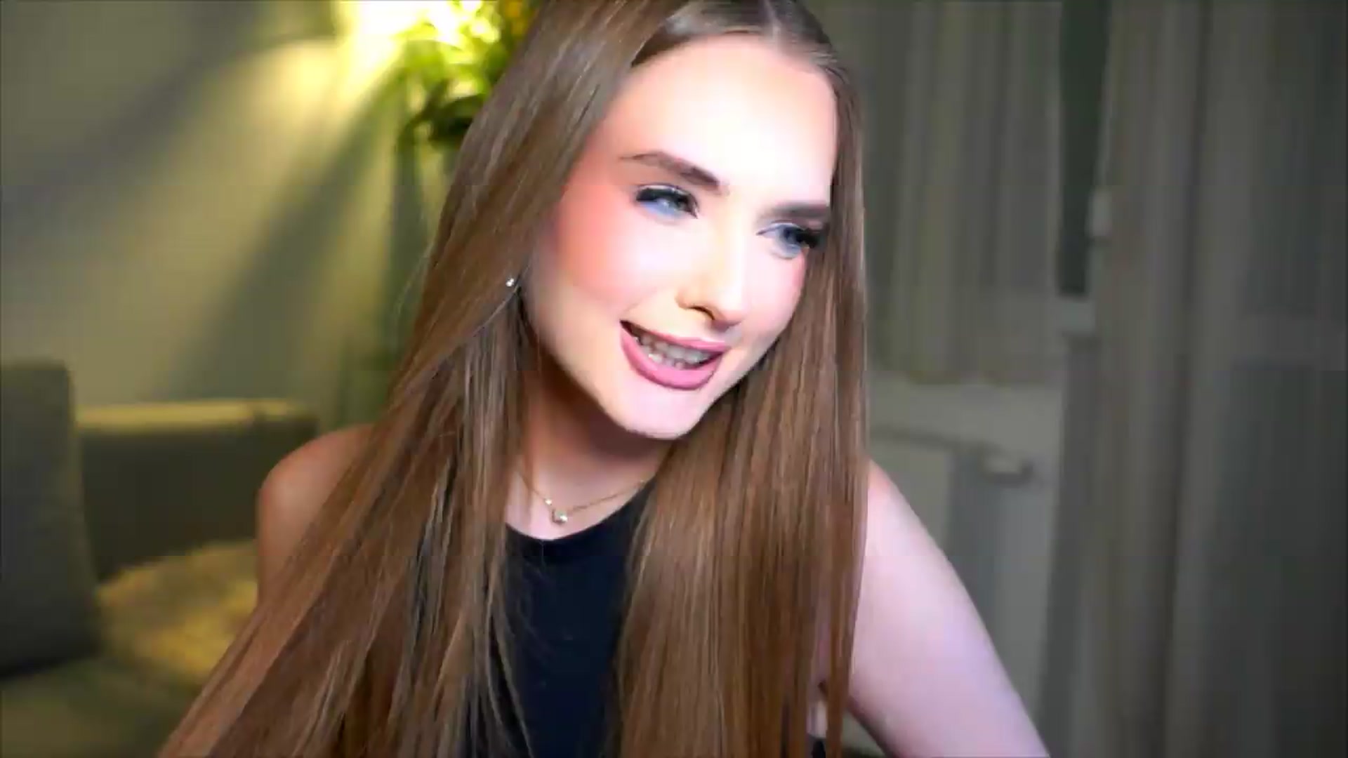 Gallery image thumbnail from petitegonwild's myfreecams stream on, 05/25/2026, 22:09 image 3 of 20
