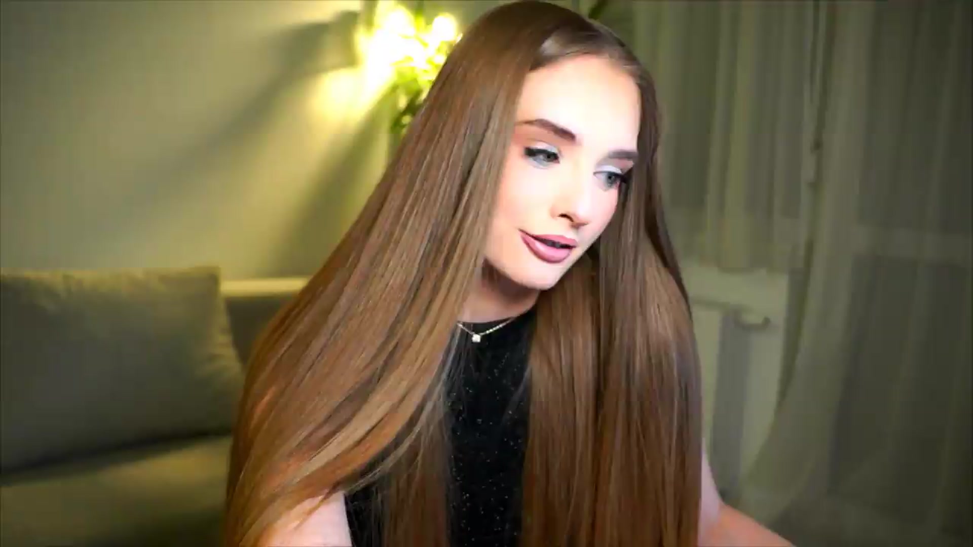 Gallery image thumbnail from petitegonwild's myfreecams stream on, 05/29/2026, 24:38 image 1 of 20