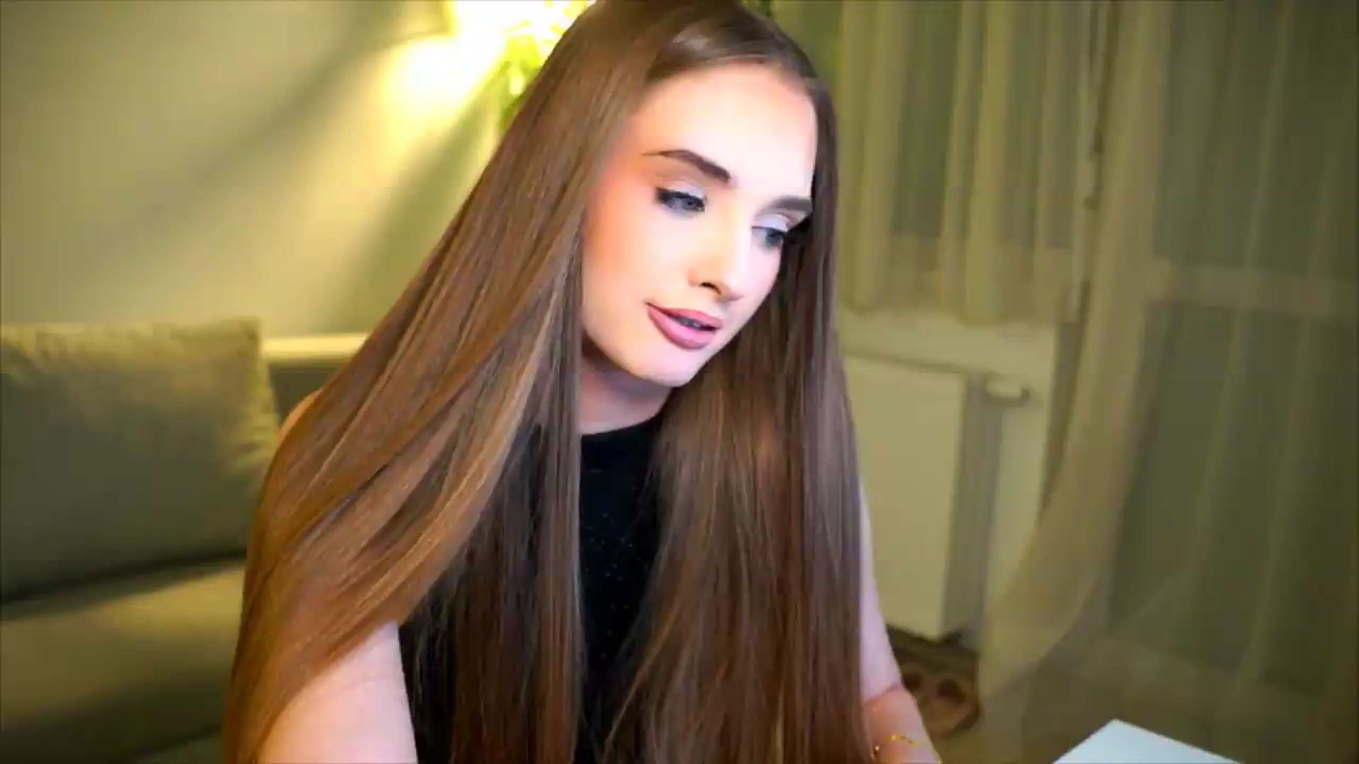 Gallery image thumbnail from petitegonwild's myfreecams stream on, 05/29/2026, 01:34 image 3 of 20
