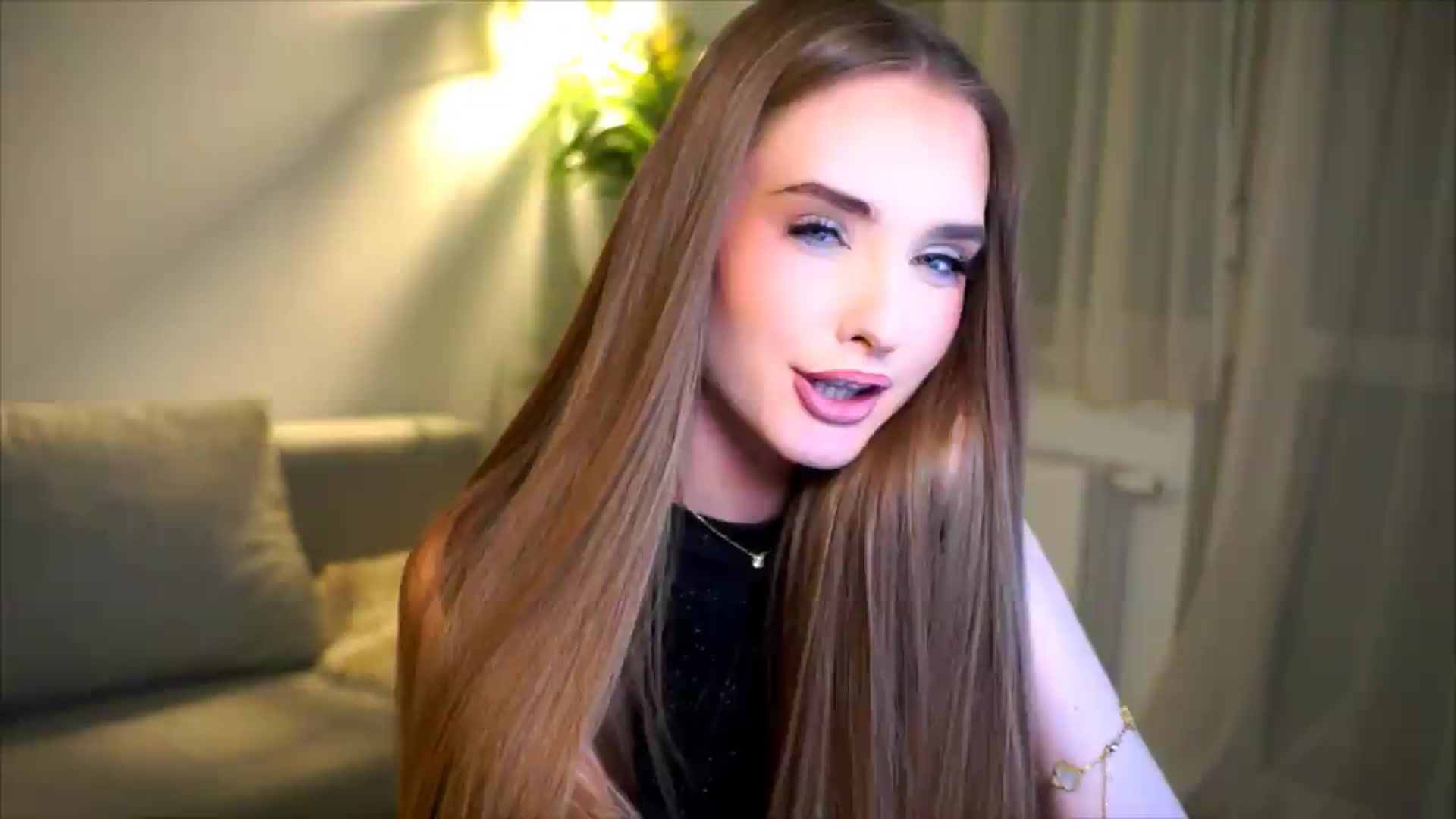 Gallery image thumbnail from petitegonwild's myfreecams stream on, 05/29/2026, 01:34 image 10 of 20