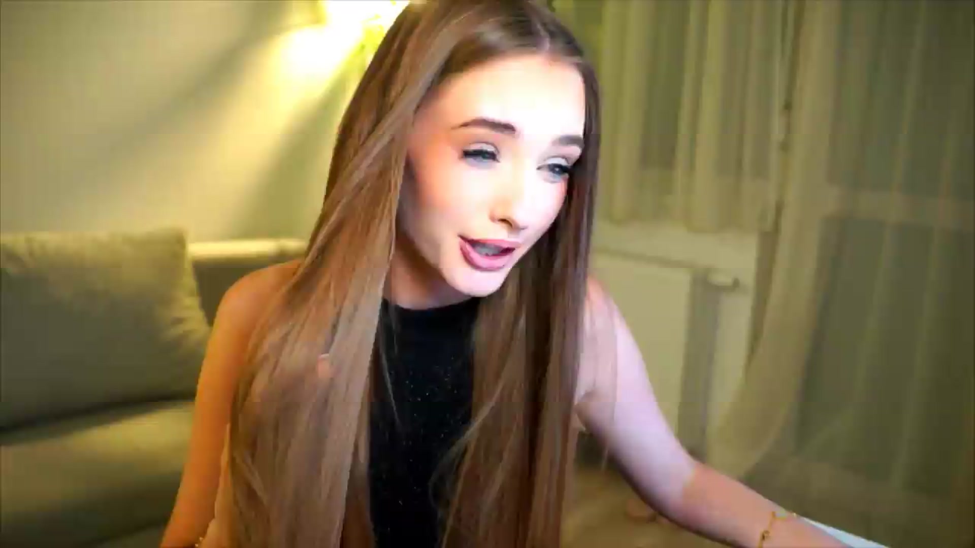 Gallery image thumbnail from petitegonwild's myfreecams stream on, 05/29/2026, 01:34 image 2 of 20