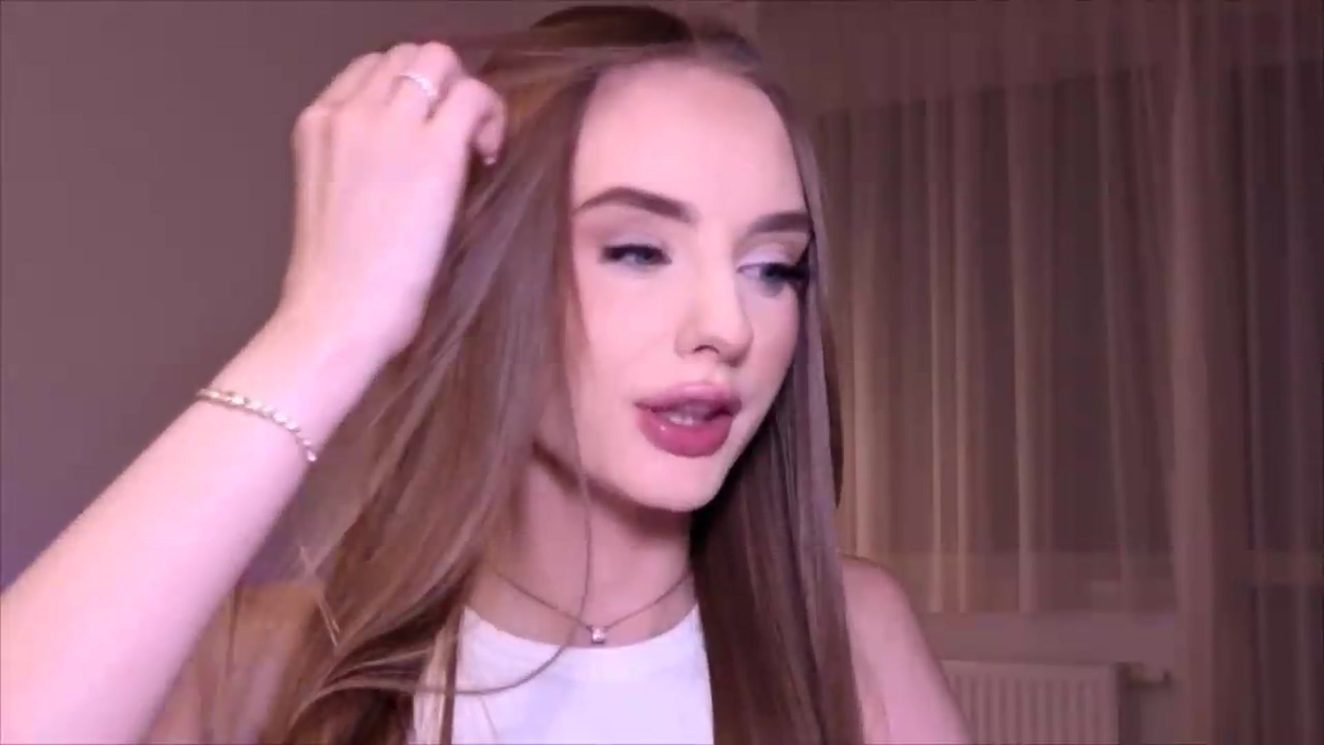 Gallery image thumbnail from petitegonwild's myfreecams stream on, 06/10/2026, 22:55 image 2 of 20