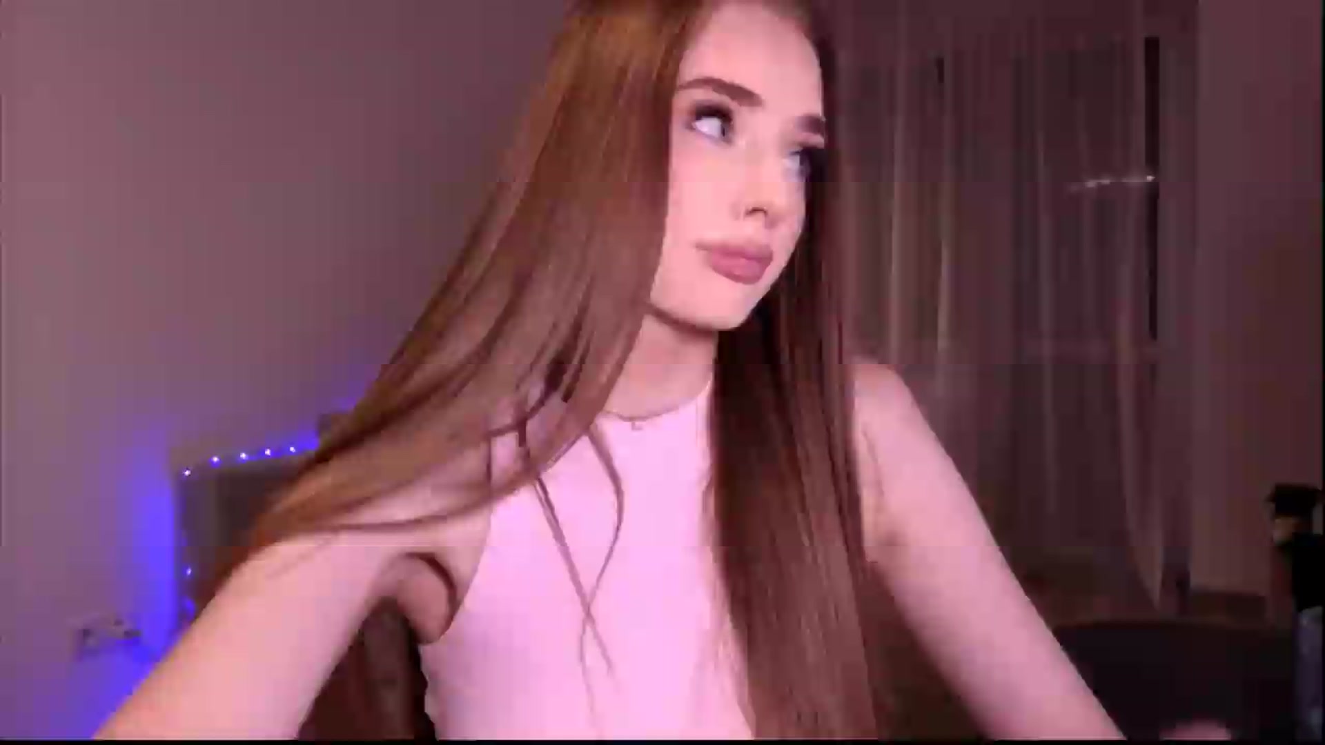 Gallery image thumbnail from petitegonwild's myfreecams stream on, 06/24/2026, 22:58 image 16 of 20