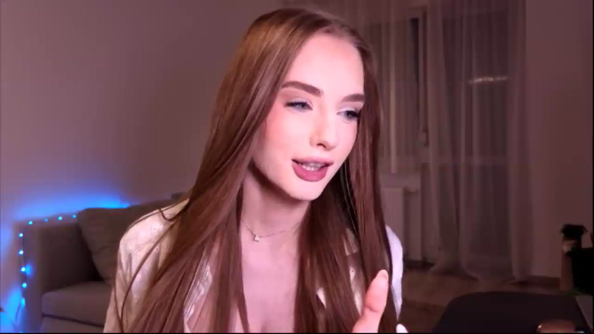 Gallery image thumbnail from petitegonwild's myfreecams stream on, 06/29/2026, 23:07 image 15 of 20