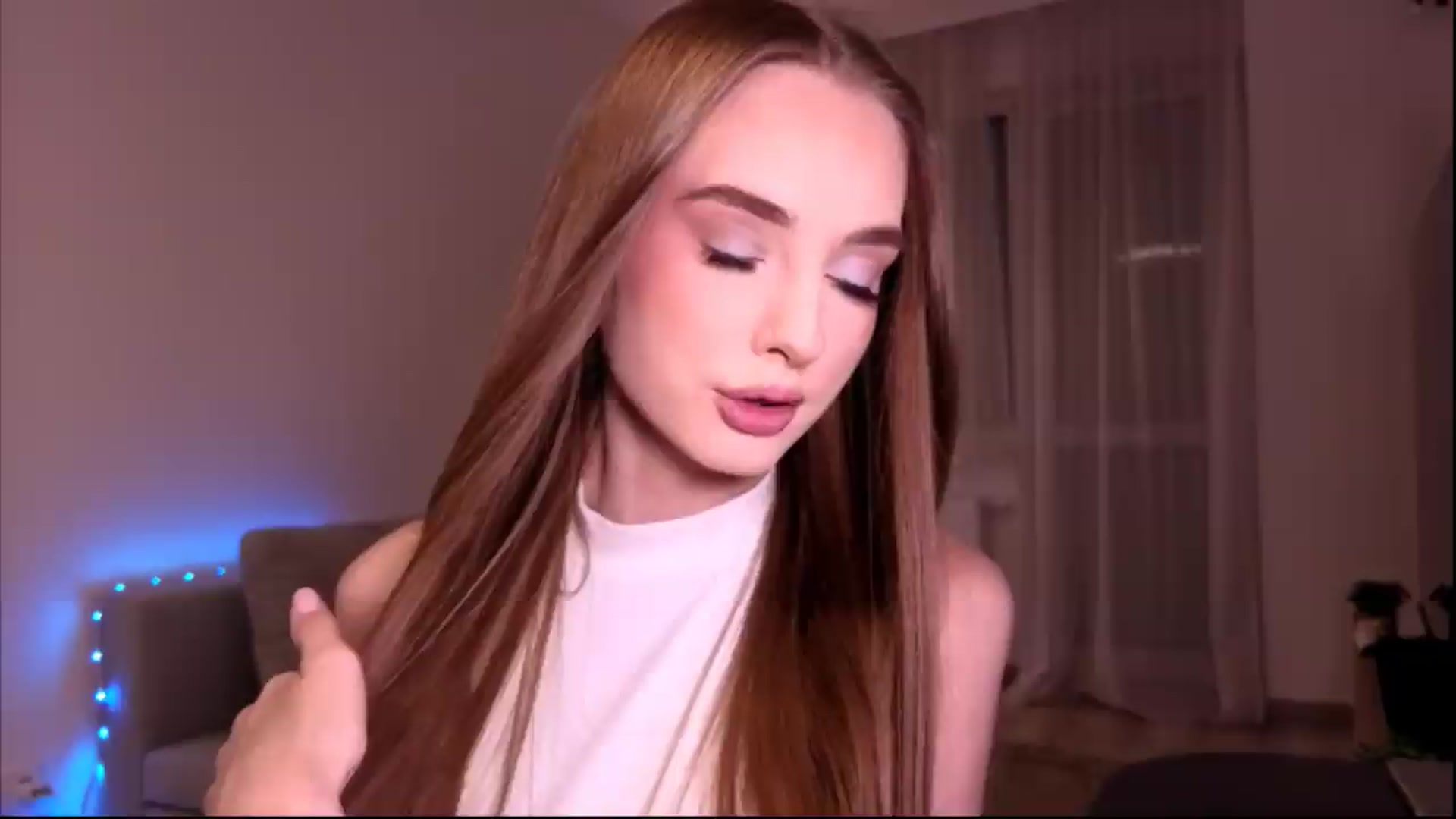 Gallery image thumbnail from petitegonwild's myfreecams stream on, 06/30/2026, 16:27 image 20 of 20