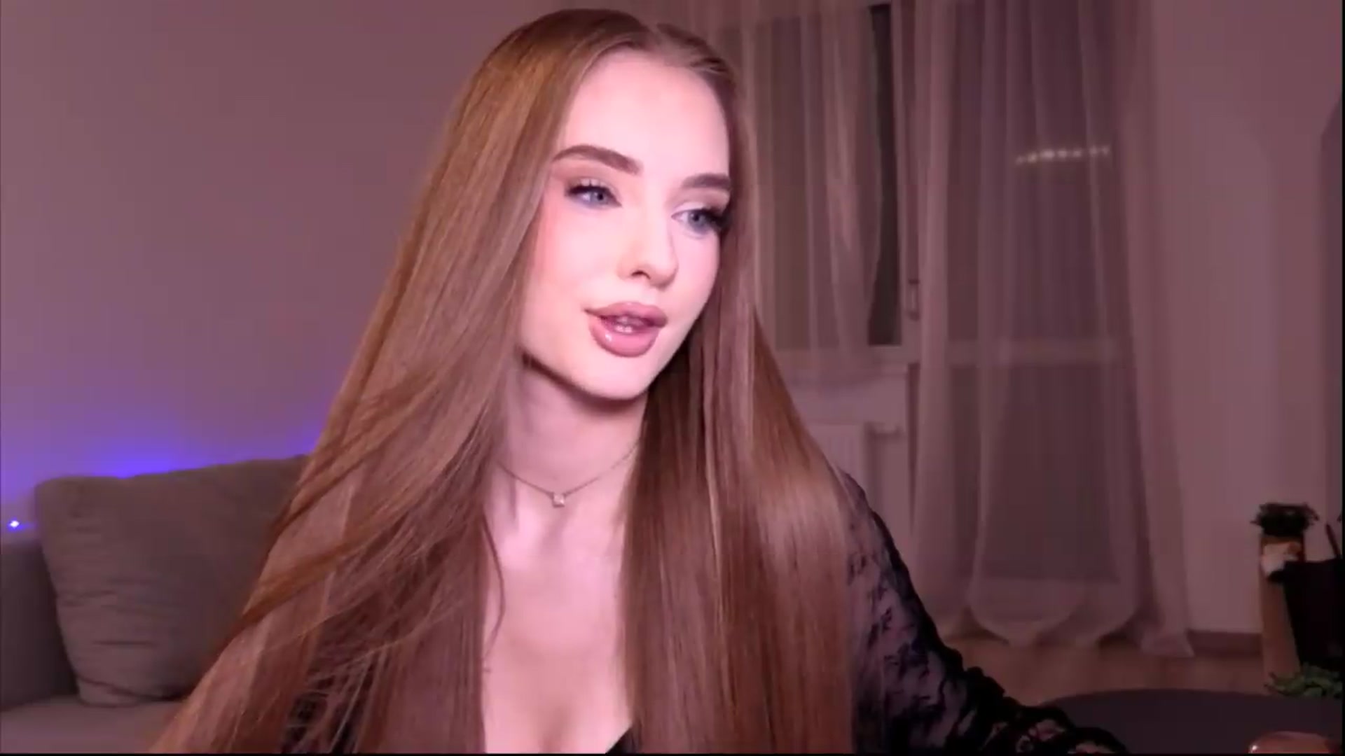Gallery image thumbnail from petitegonwild's myfreecams stream on, 07/01/2026, 23:09 image 14 of 20