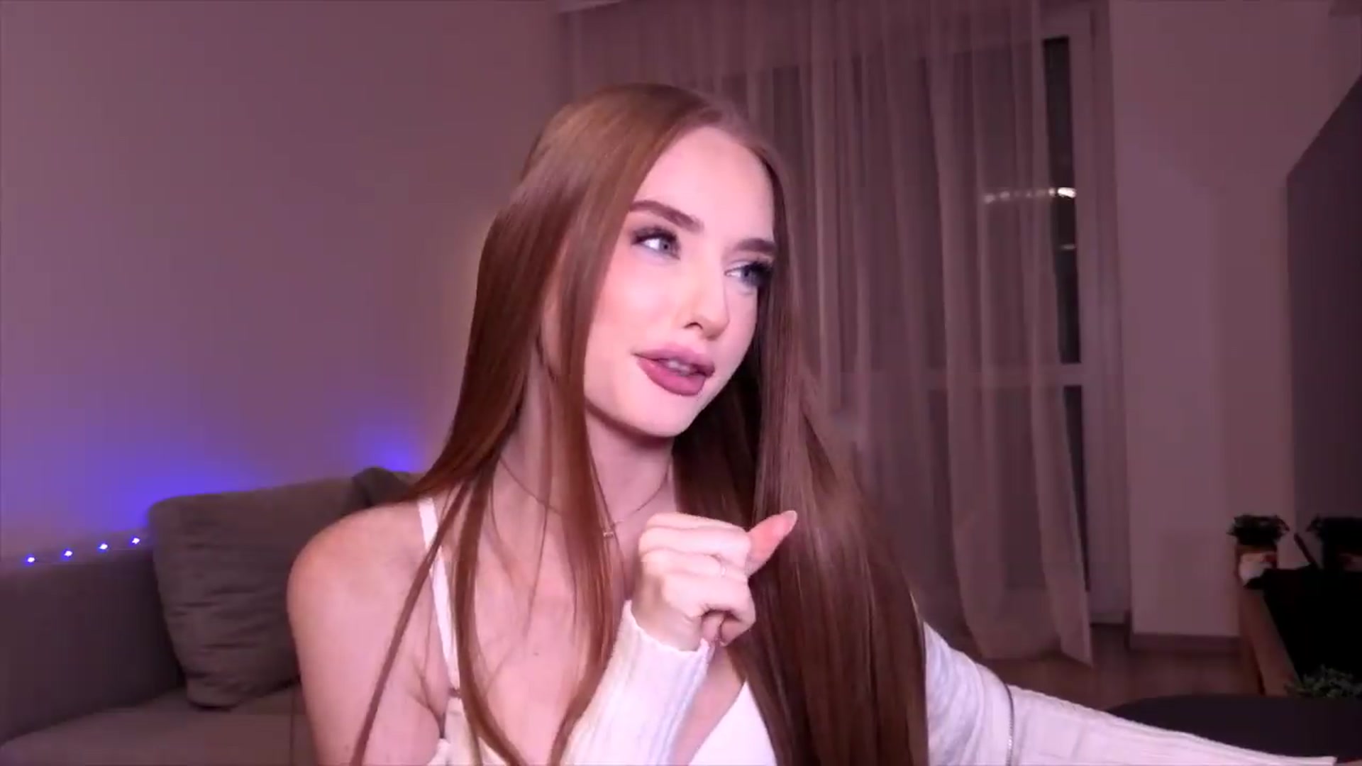 Gallery image thumbnail from petitegonwild's myfreecams stream on, 07/04/2026, 02:07 image 8 of 20