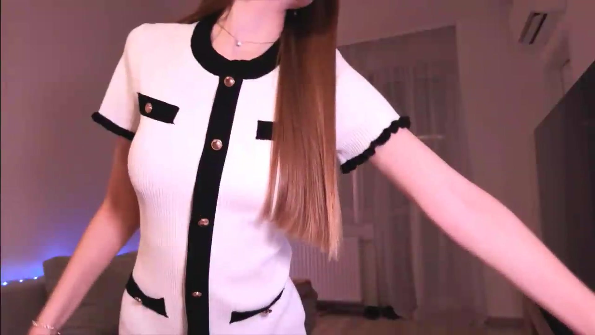 Gallery image thumbnail from petitegonwild's myfreecams stream on, 08/27/2026, 23:11 image 20 of 20