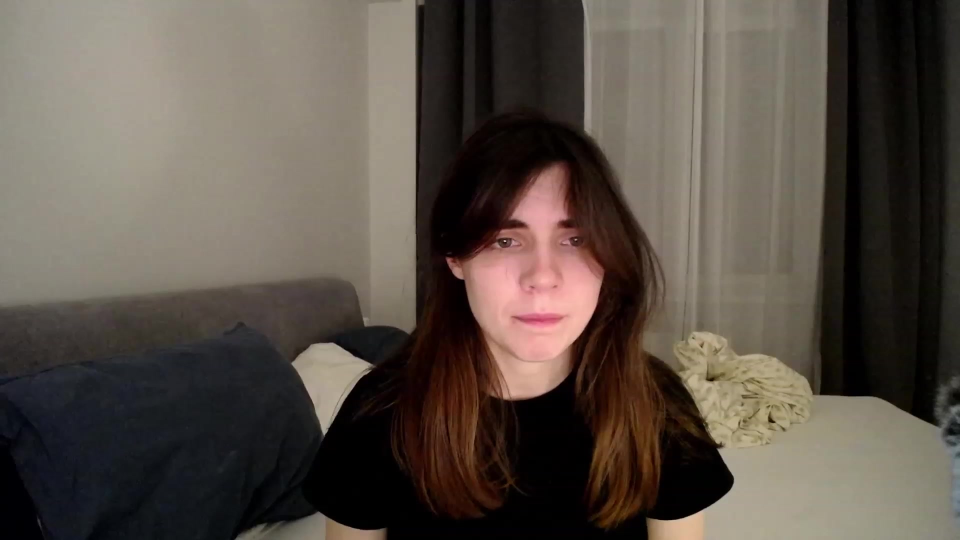Gallery image thumbnail from phyllo_sophie's myfreecams stream on, 04/03/2023, 22:03 image 9 of 20