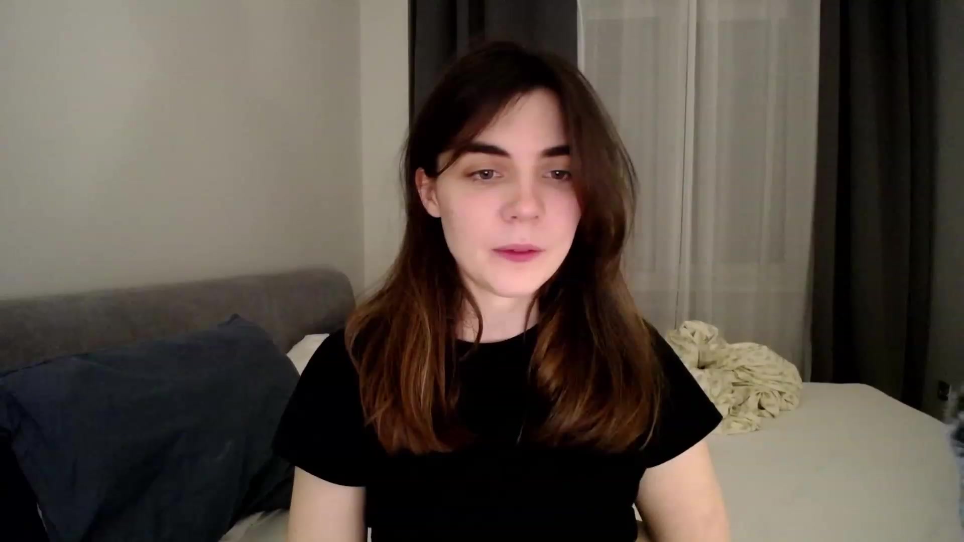 Gallery image thumbnail from phyllo_sophie's myfreecams stream on, 04/03/2023, 22:03 image 3 of 20