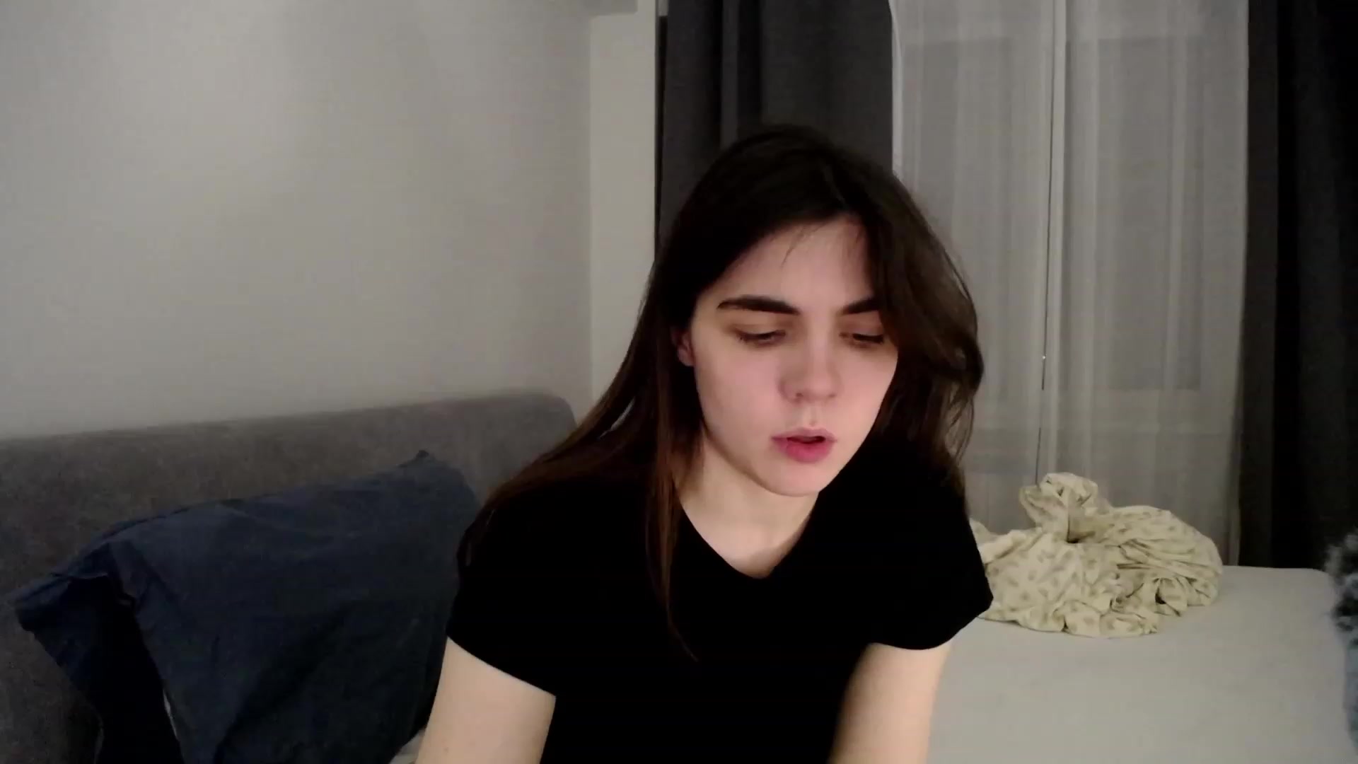 Gallery image thumbnail from phyllo_sophie's myfreecams stream on, 04/03/2023, 22:03 image 14 of 20