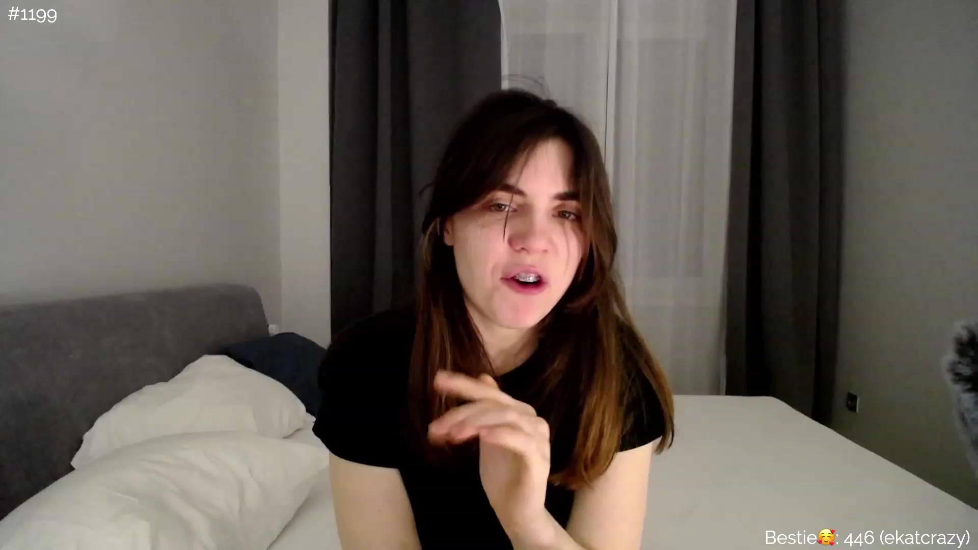Gallery image thumbnail from phyllo_sophie's myfreecams stream on, 04/04/2023, 24:16 image 6 of 20