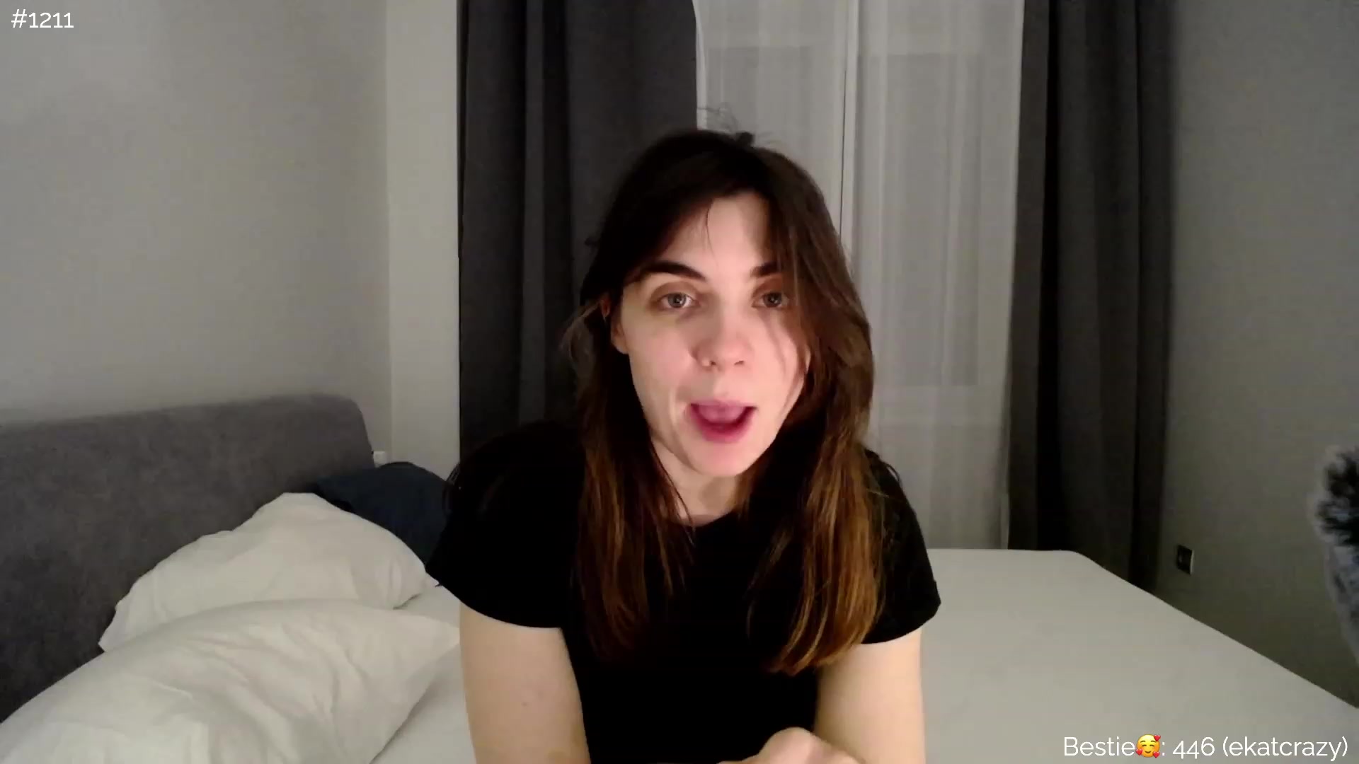 Gallery image thumbnail from phyllo_sophie's myfreecams stream on, 04/04/2023, 24:16 image 1 of 20