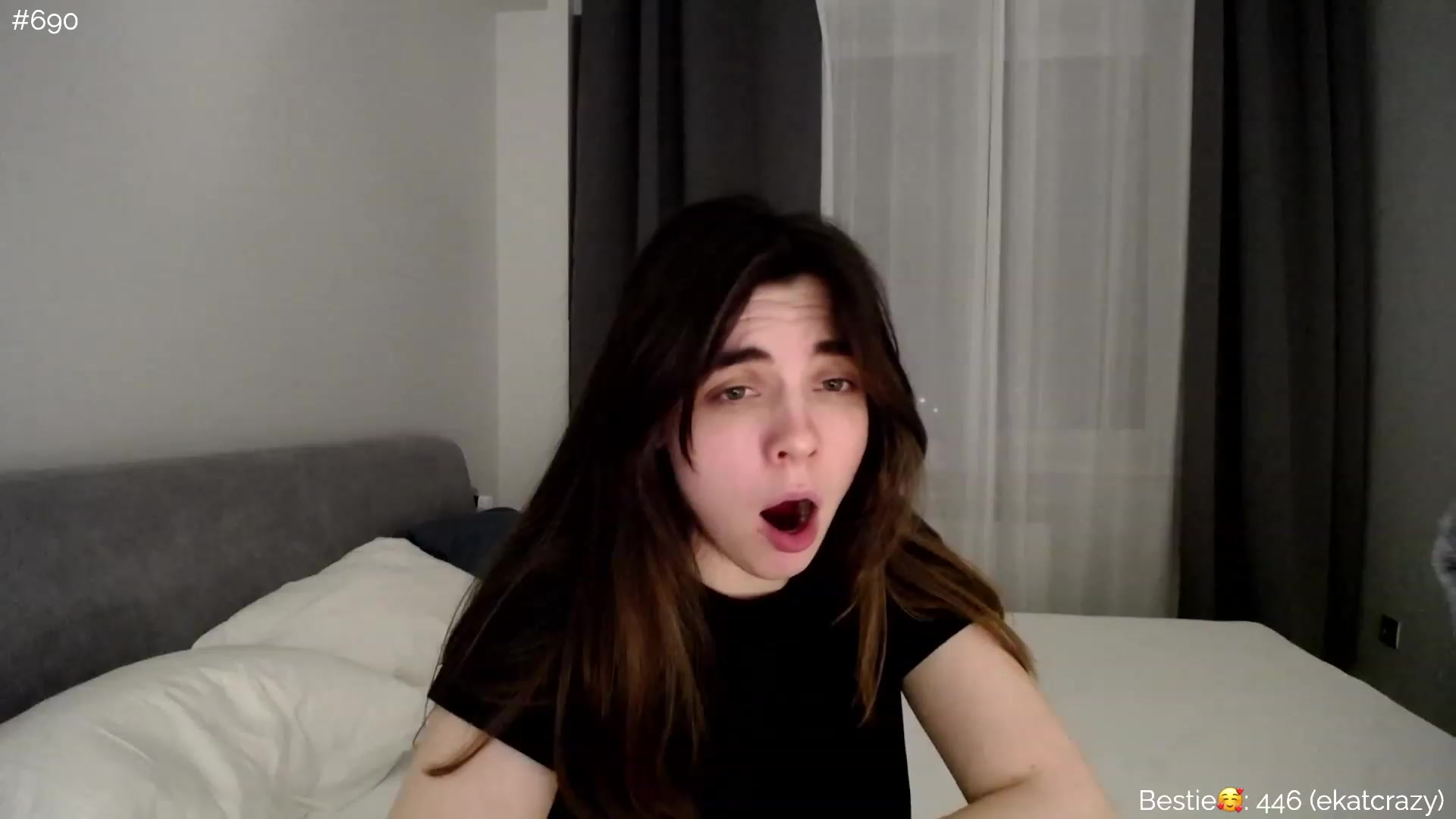Gallery image thumbnail from phyllo_sophie's myfreecams stream on, 04/04/2023, 01:57 image 12 of 20