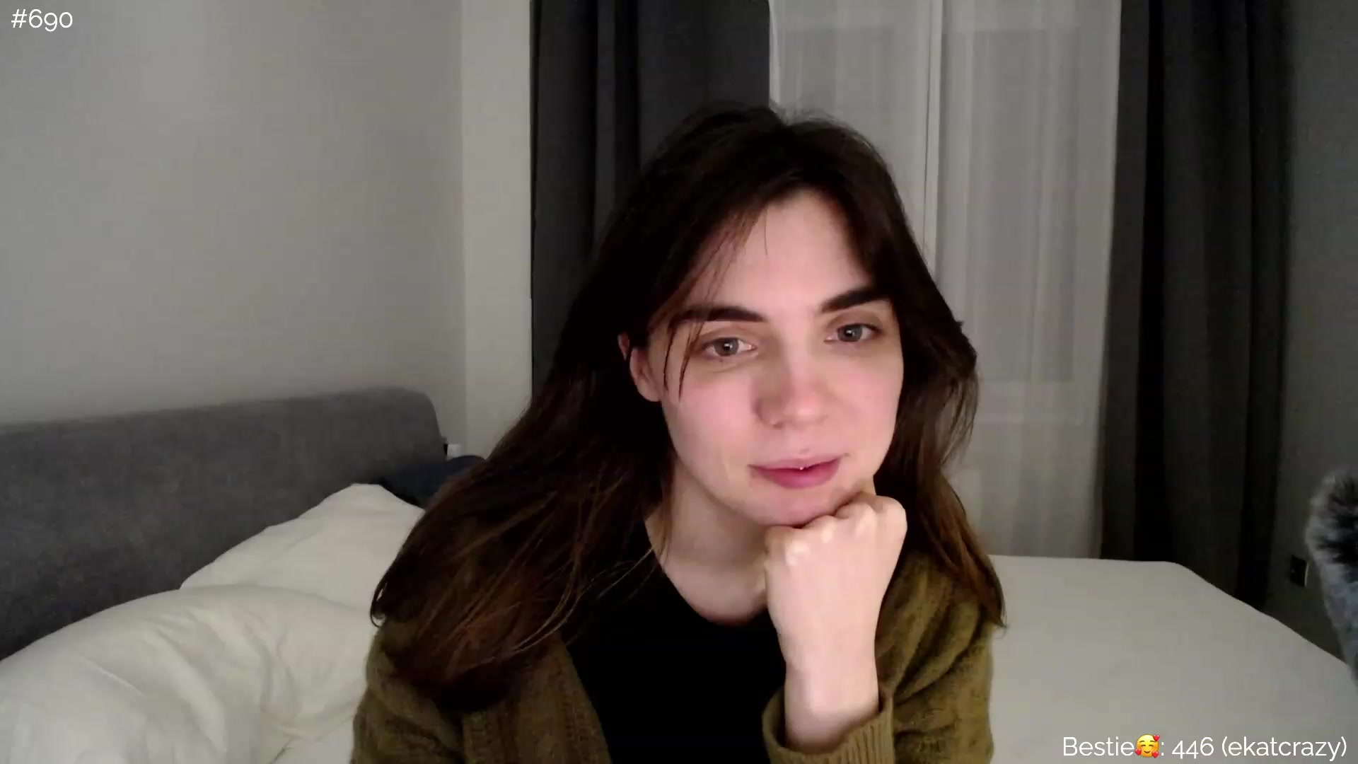 Gallery image thumbnail from phyllo_sophie's myfreecams stream on, 04/04/2023, 01:57 image 14 of 20