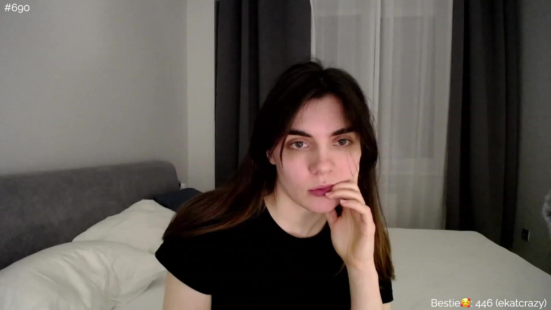 Gallery image thumbnail from phyllo_sophie's myfreecams stream on, 04/04/2023, 01:57 image 11 of 20
