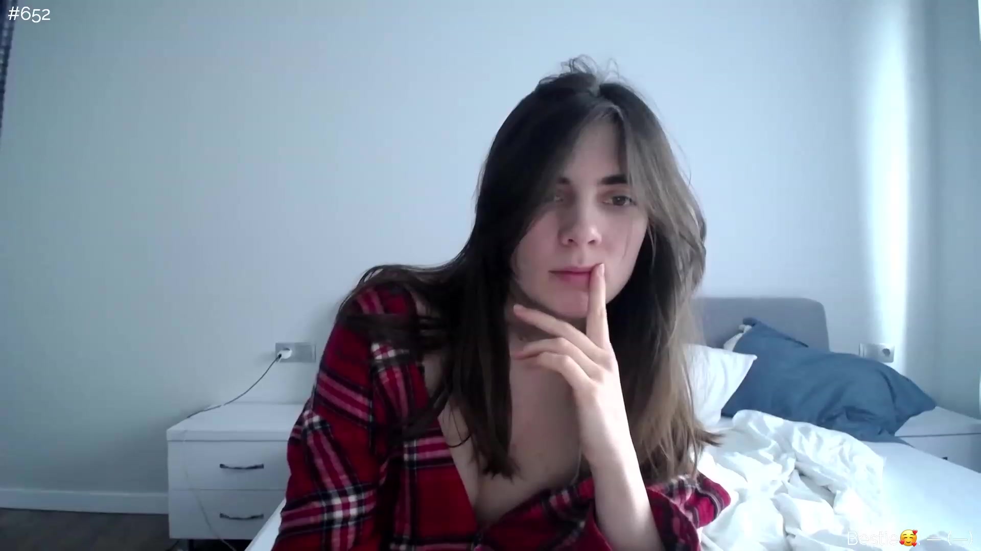 Gallery image thumbnail from phyllo_sophie's myfreecams stream on, 04/06/2023, 11:28 image 15 of 20