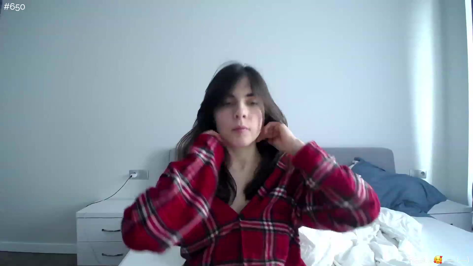 Gallery image thumbnail from phyllo_sophie's myfreecams stream on, 04/06/2023, 11:28 image 12 of 20