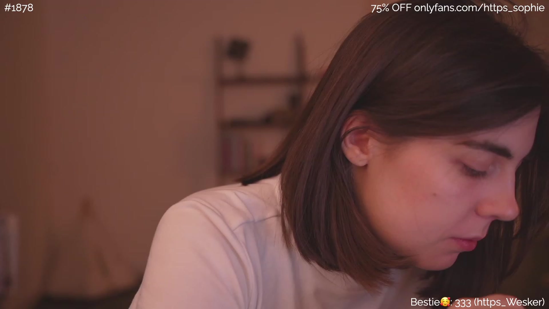 Gallery image thumbnail from phyllo_sophie's myfreecams stream on, 05/25/2023, 24:19 image 19 of 20