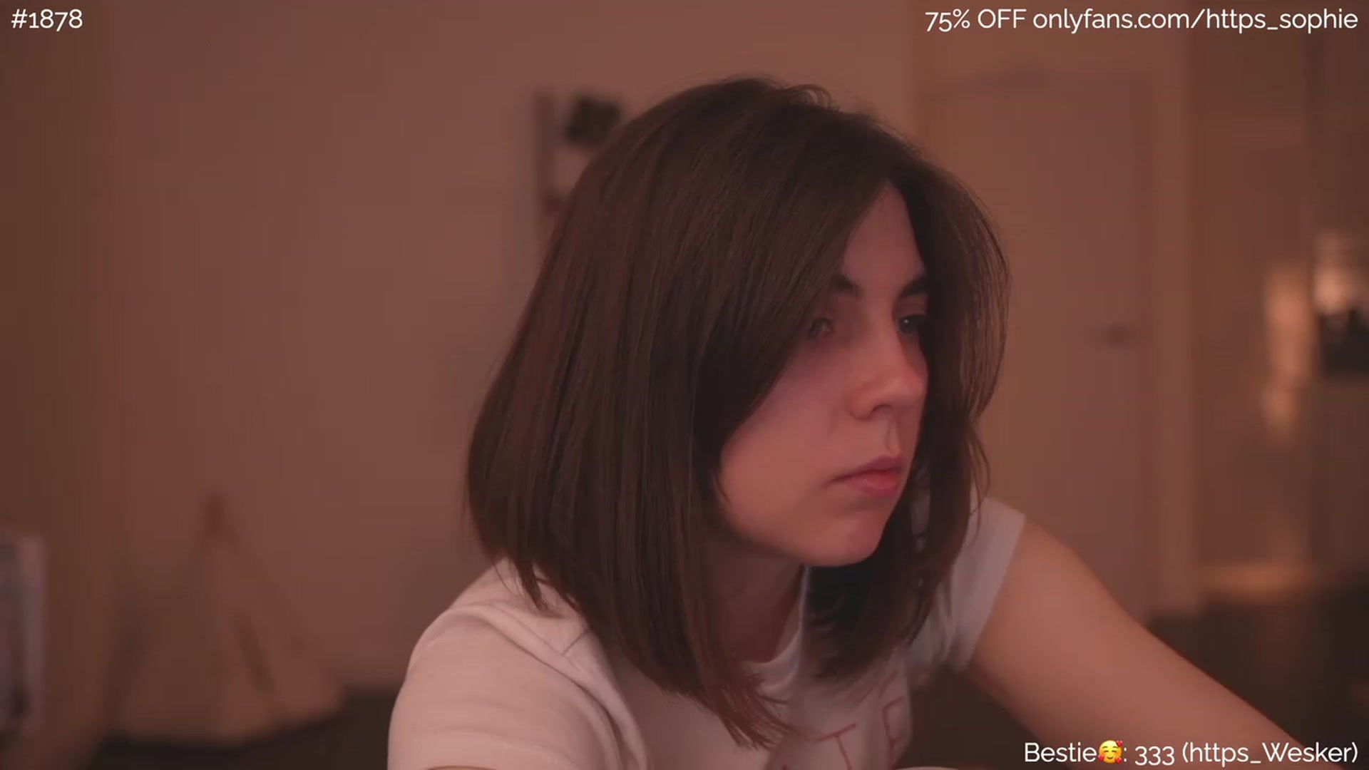 Gallery image thumbnail from phyllo_sophie's myfreecams stream on, 05/25/2023, 24:19 image 14 of 20