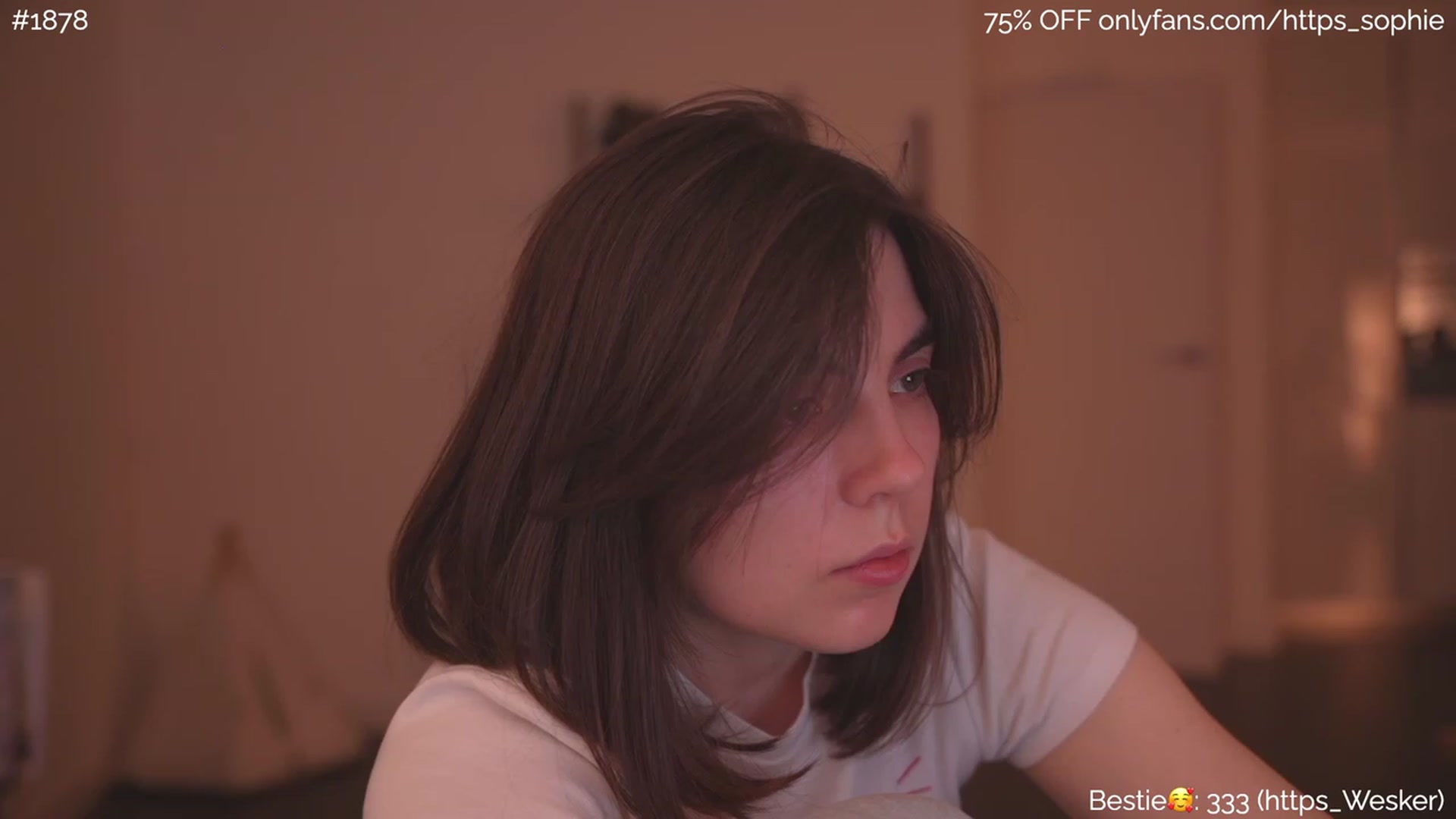 Gallery image thumbnail from phyllo_sophie's myfreecams stream on, 05/25/2023, 24:19 image 18 of 20