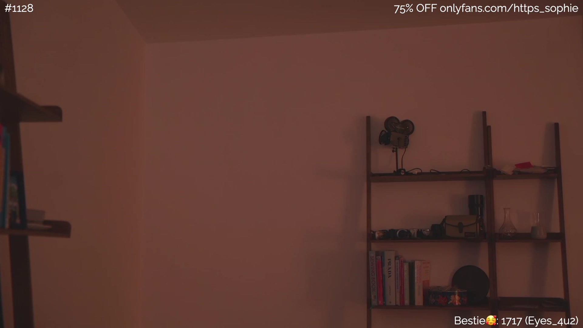 Gallery image thumbnail from phyllo_sophie's myfreecams stream on, 05/26/2023, 04:25 image 12 of 20
