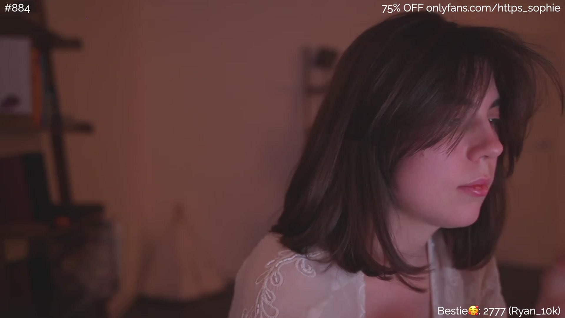 Gallery image thumbnail from phyllo_sophie's myfreecams stream on, 05/26/2023, 04:25 image 19 of 20