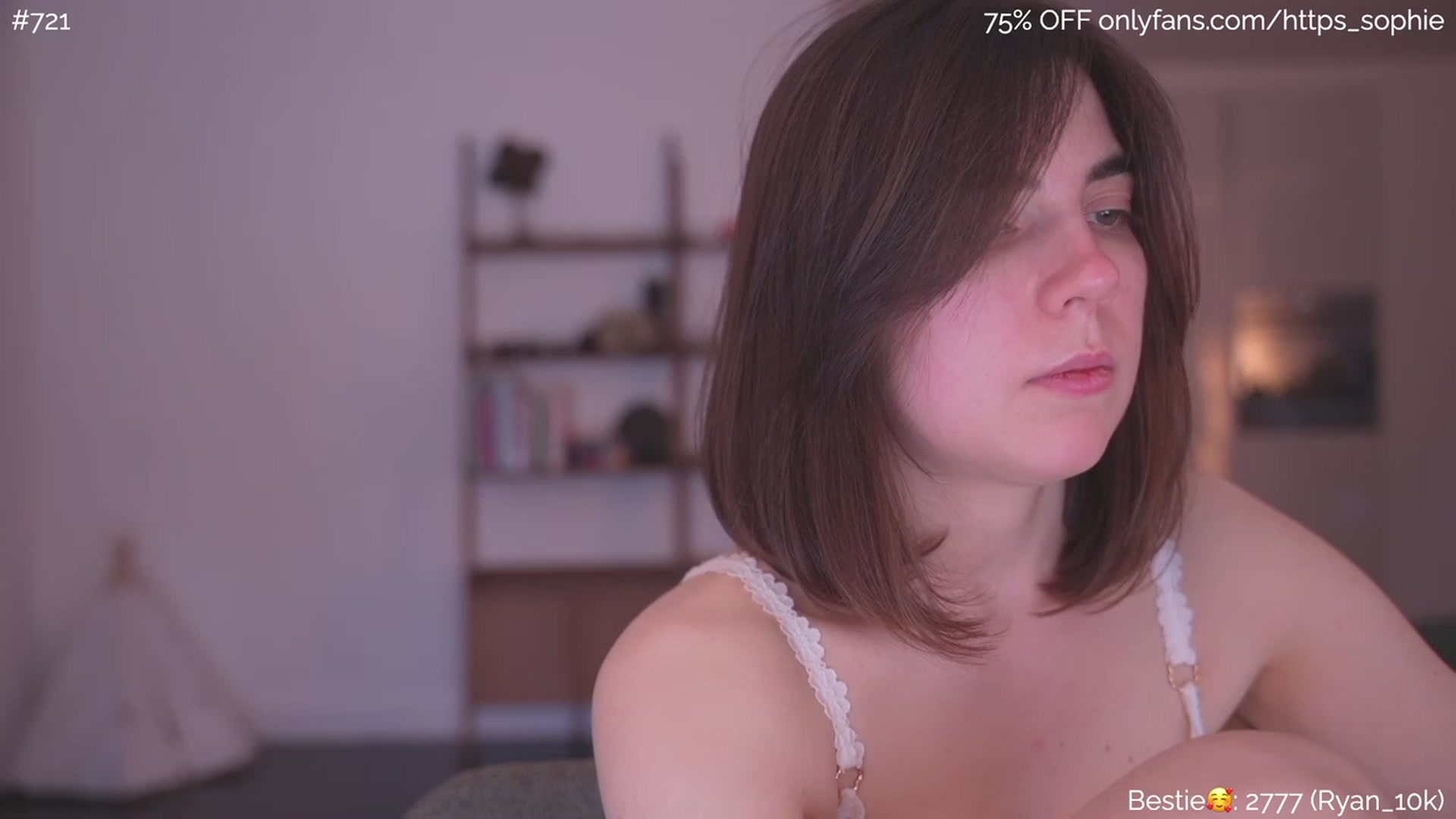 Gallery image thumbnail from phyllo_sophie's myfreecams stream on, 05/26/2023, 05:23 image 18 of 20