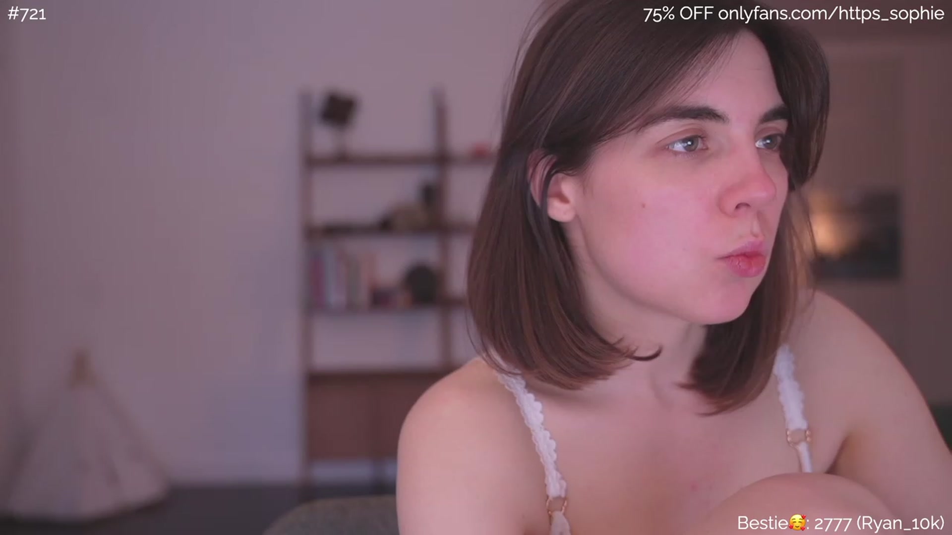 Gallery image thumbnail from phyllo_sophie's myfreecams stream on, 05/26/2023, 05:23 image 13 of 20