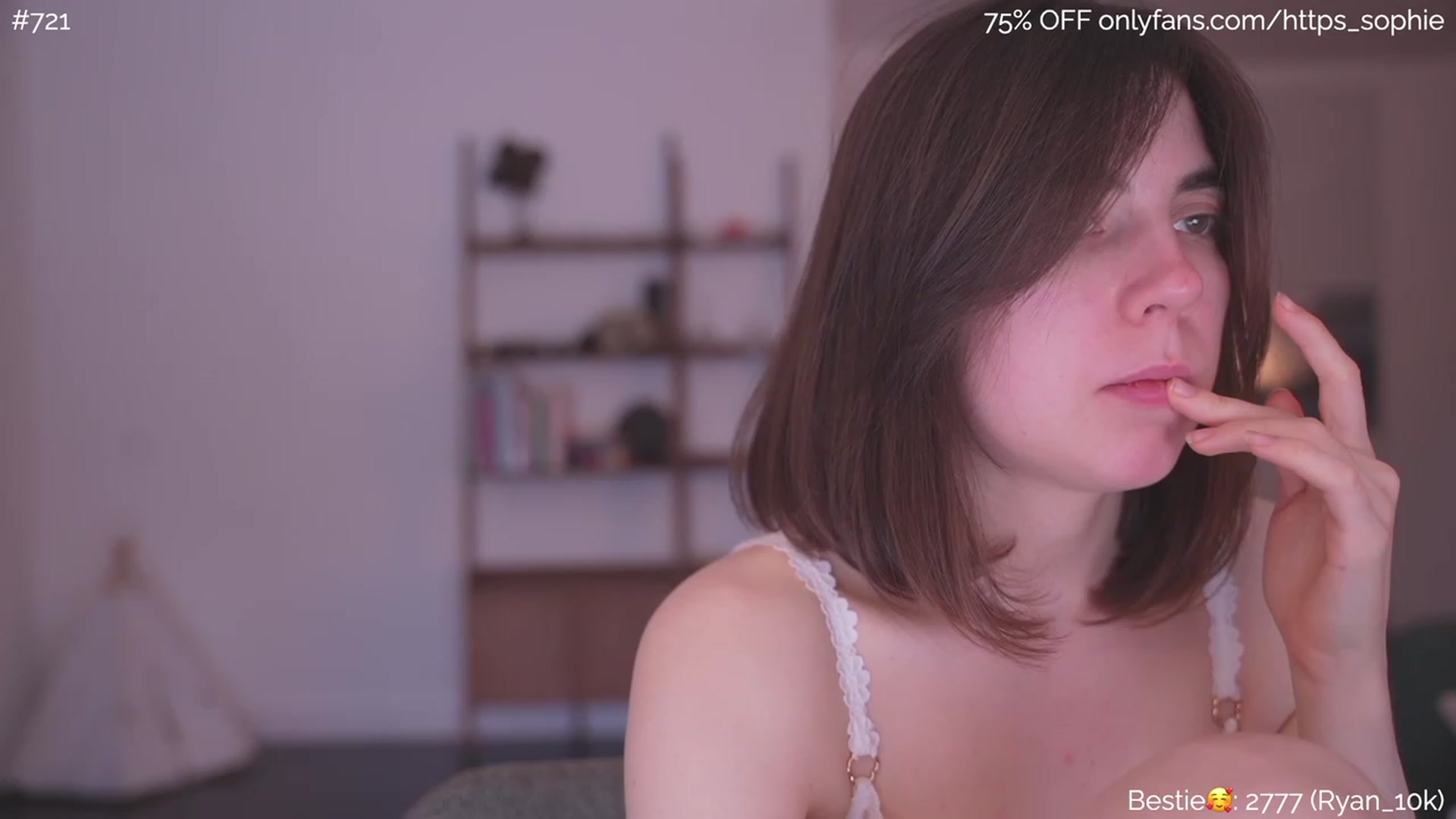 Gallery image thumbnail from phyllo_sophie's myfreecams stream on, 05/26/2023, 05:23 image 20 of 20