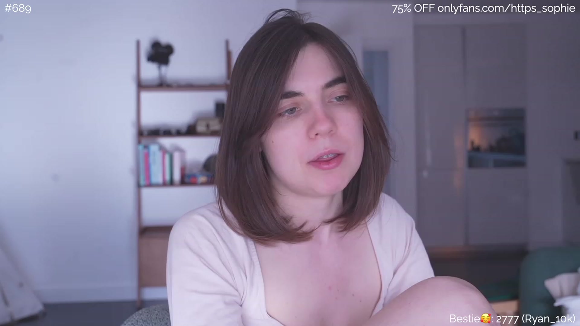 Gallery image thumbnail from phyllo_sophie's myfreecams stream on, 05/26/2023, 06:40 image 7 of 20