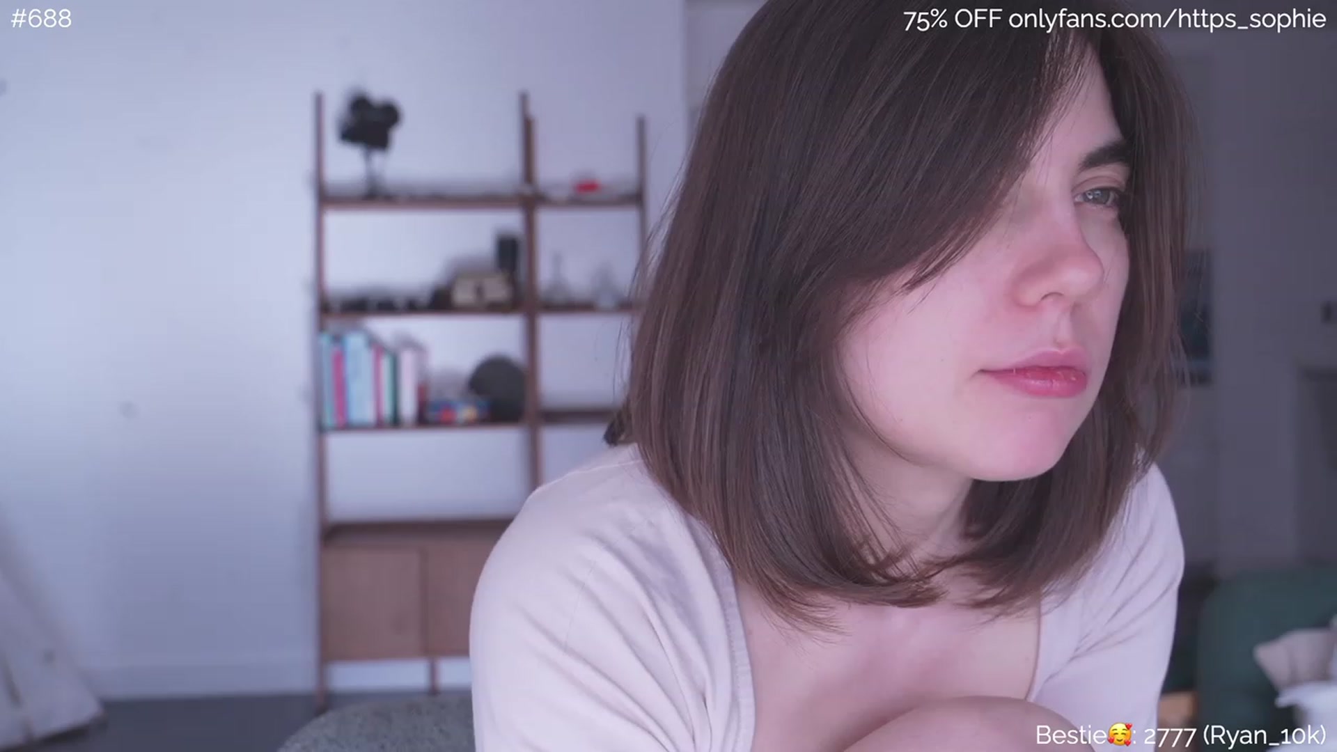 Gallery image thumbnail from phyllo_sophie's myfreecams stream on, 05/26/2023, 06:40 image 14 of 20