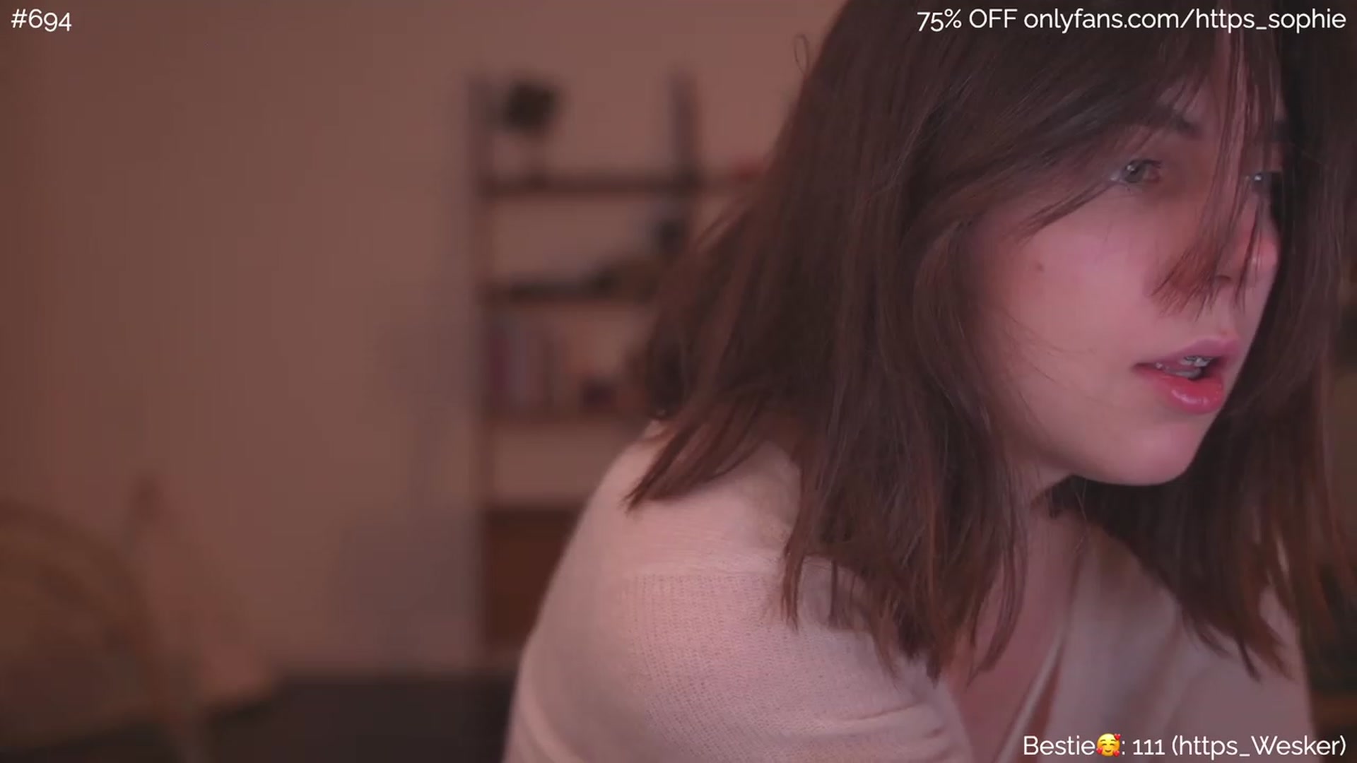 Gallery image thumbnail from phyllo_sophie's myfreecams stream on, 05/27/2023, 02:05 image 17 of 20