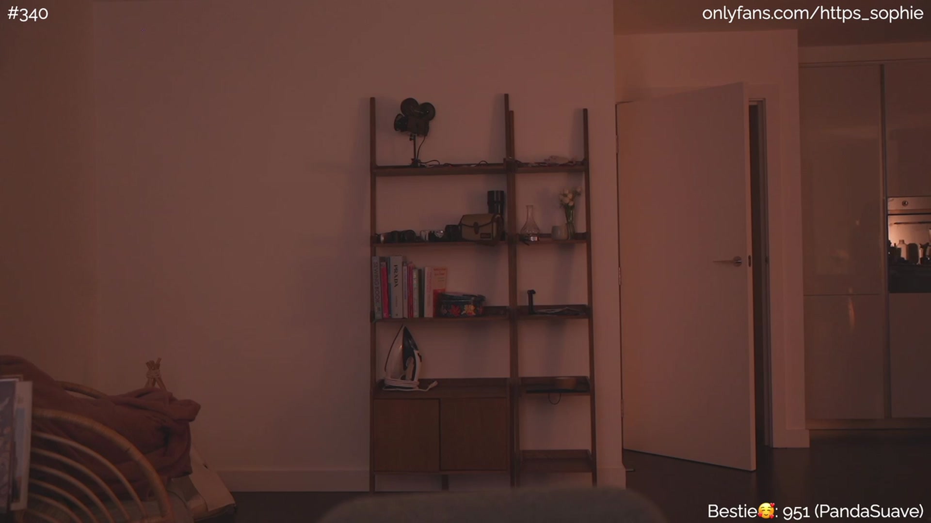 Gallery image thumbnail from phyllo_sophie's myfreecams stream on, 06/02/2023, 02:29 image 17 of 20
