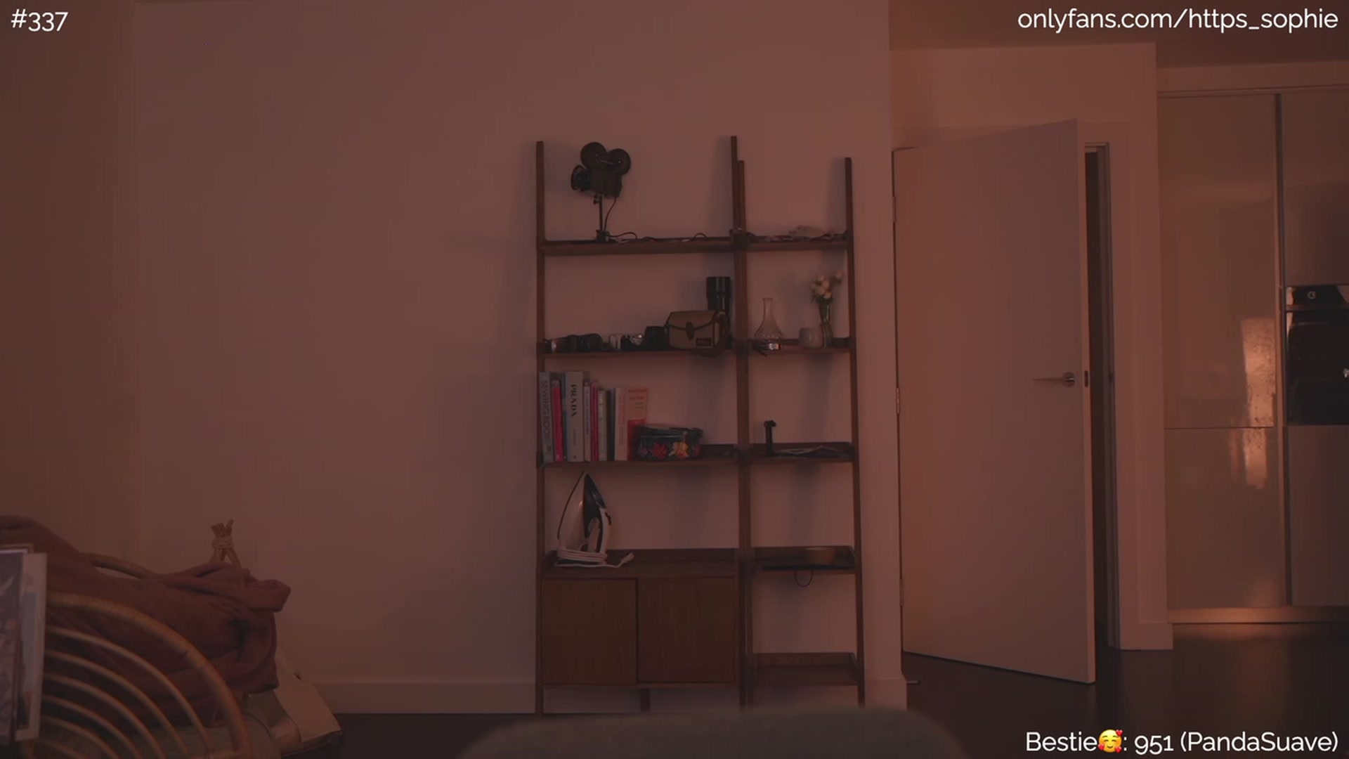 Gallery image thumbnail from phyllo_sophie's myfreecams stream on, 06/02/2023, 02:29 image 11 of 20