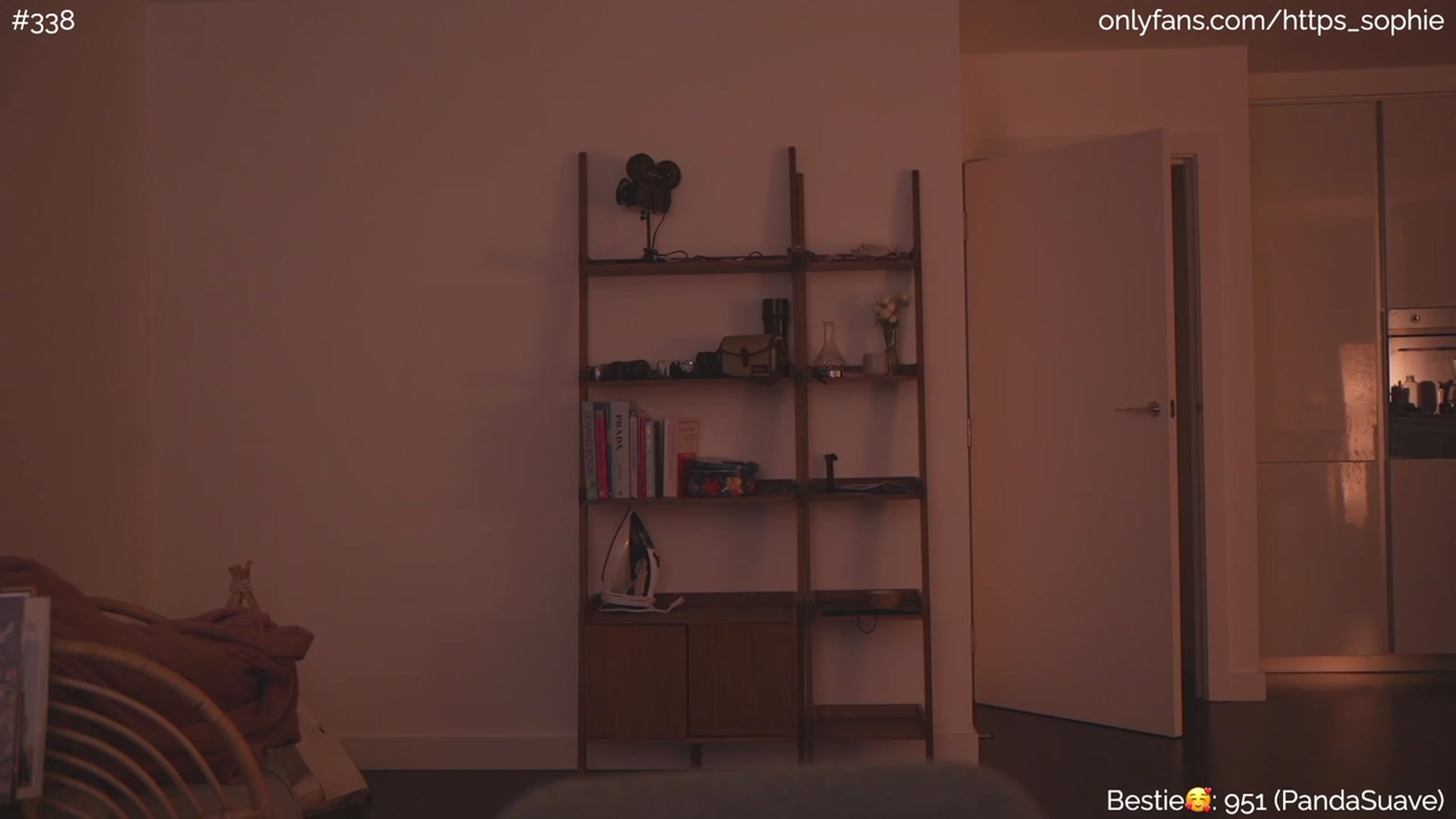 Gallery image thumbnail from phyllo_sophie's myfreecams stream on, 06/02/2023, 02:29 image 15 of 20