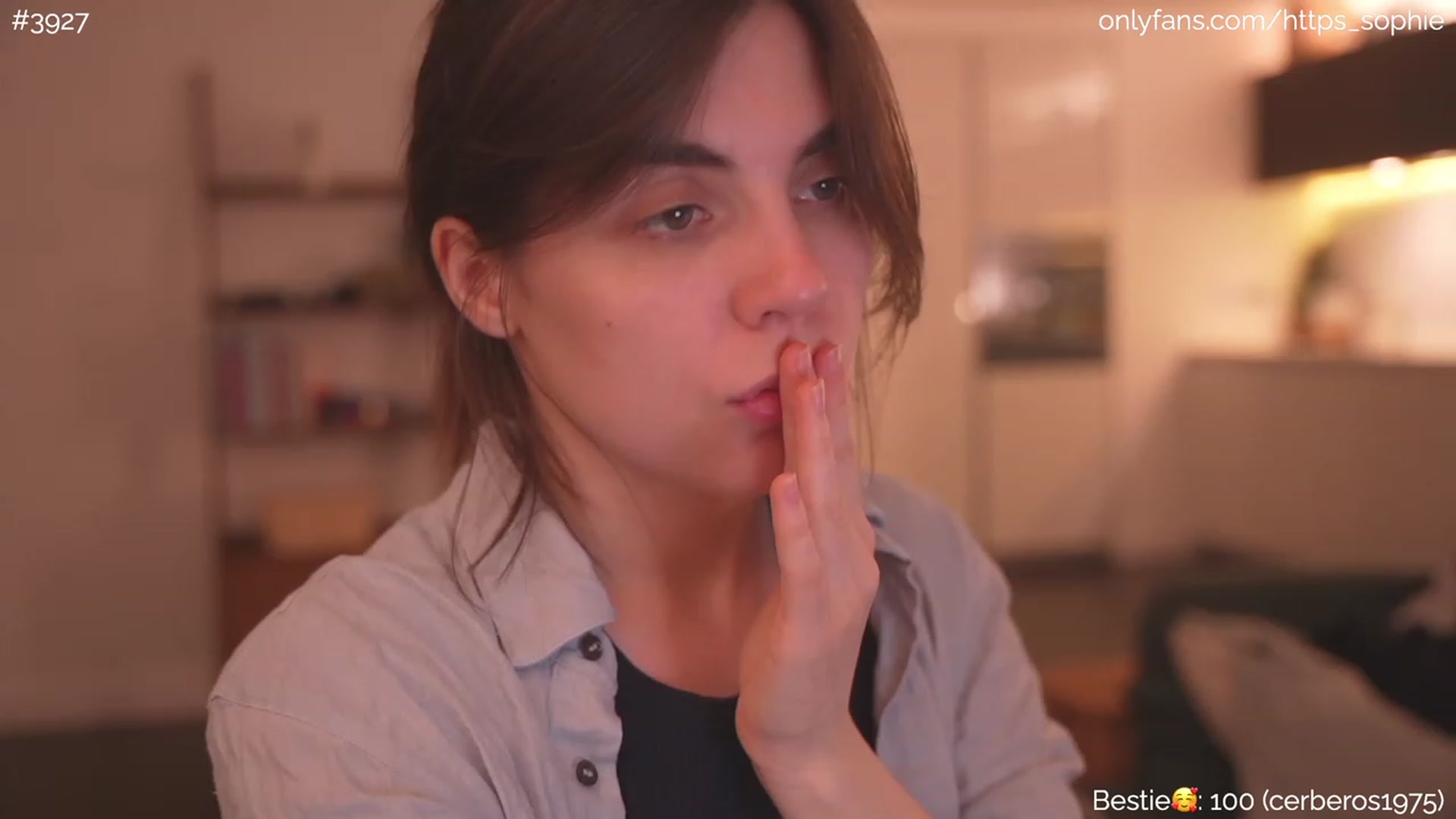 Gallery image thumbnail from phyllo_sophie's myfreecams stream on, 06/22/2023, 24:30 image 18 of 20