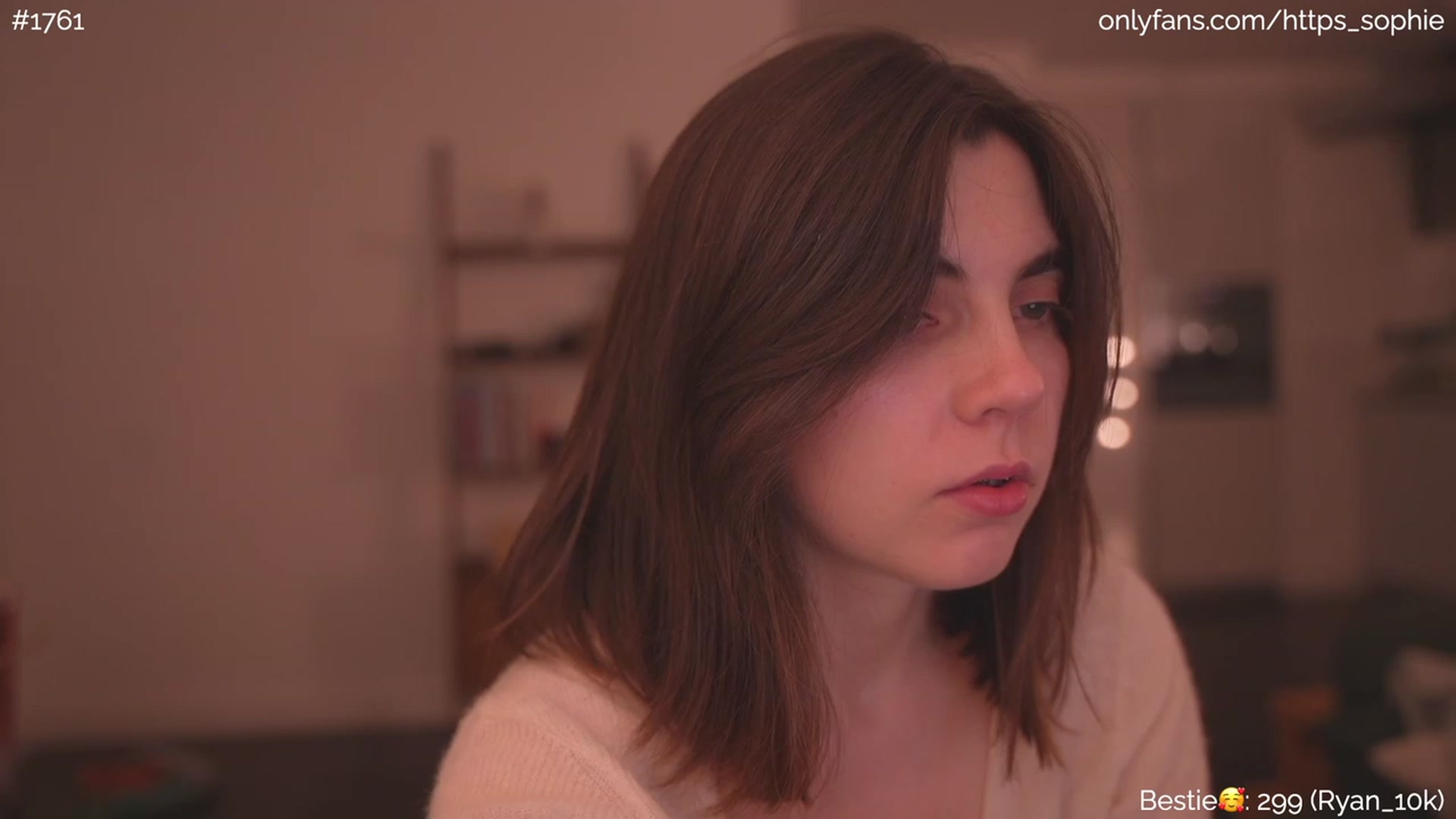 Gallery image thumbnail from phyllo_sophie's myfreecams stream on, 06/25/2023, 24:53 image 4 of 20