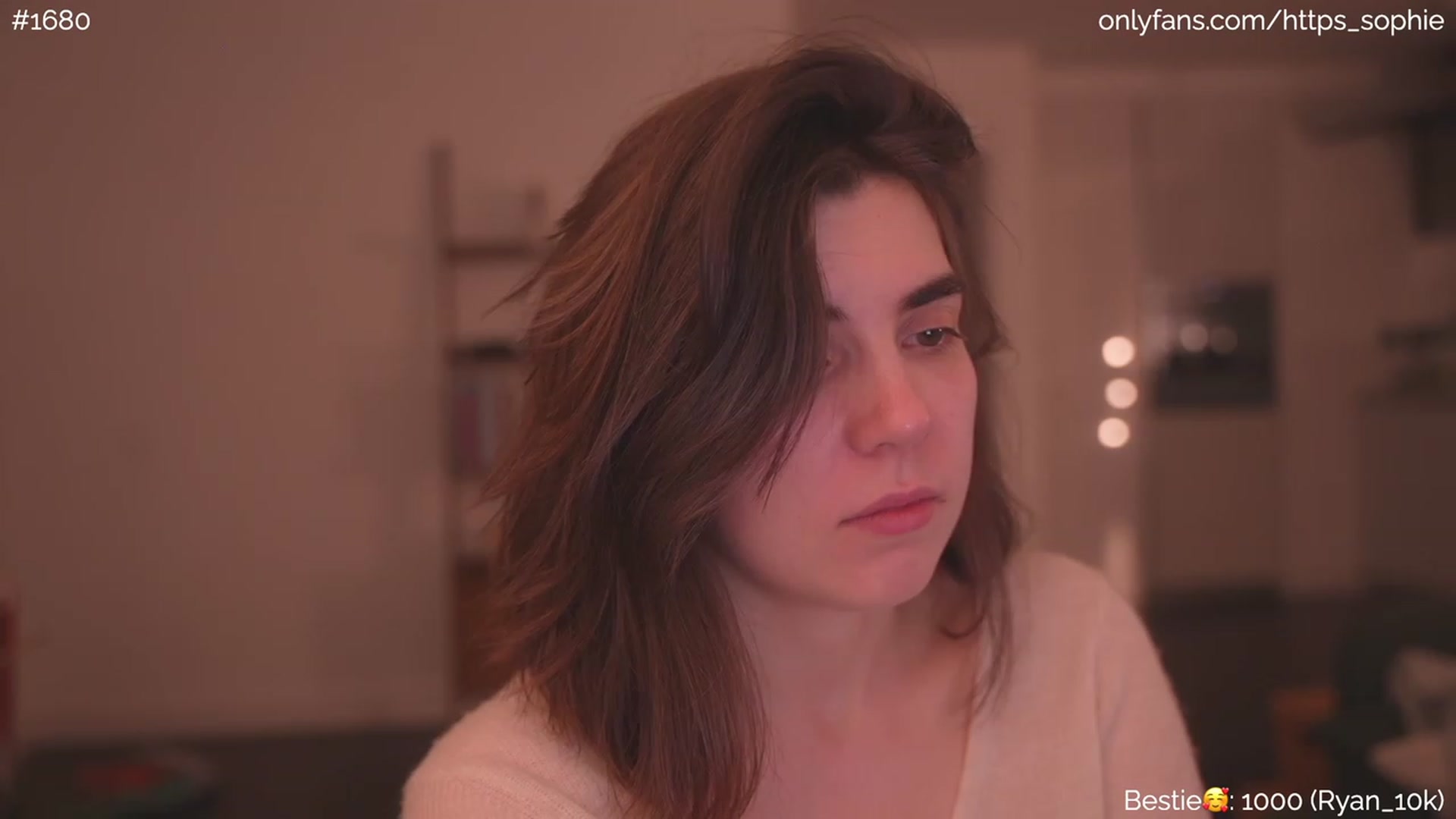 Gallery image thumbnail from phyllo_sophie's myfreecams stream on, 06/25/2023, 24:53 image 13 of 20